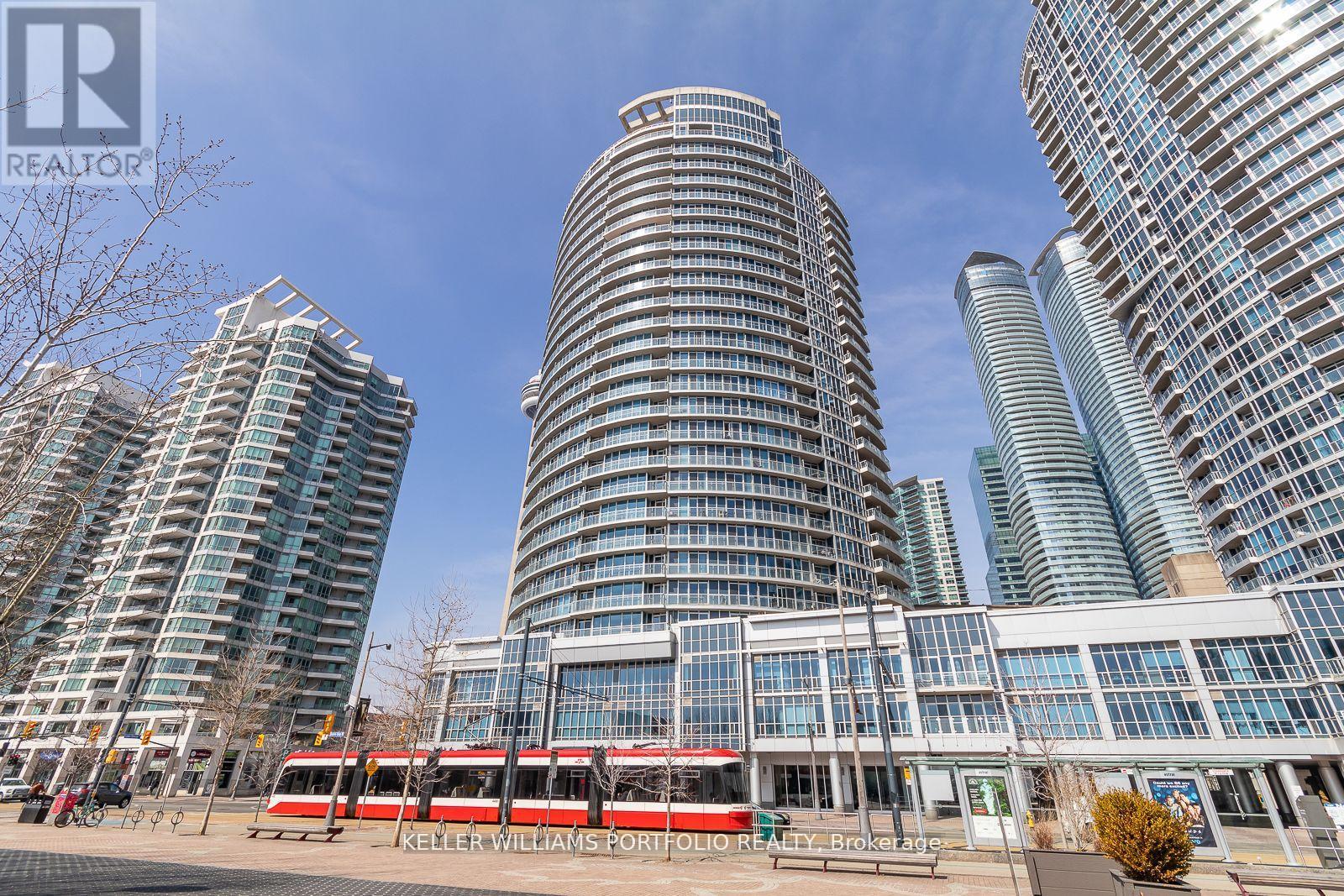 405 - 218 QUEENS QUAY W, Toronto, Ontario