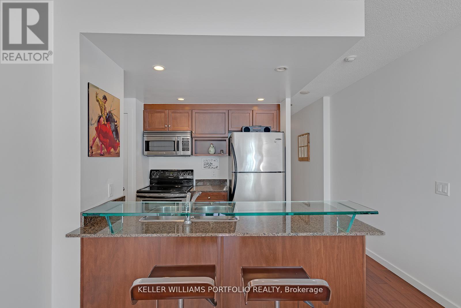 405 - 218 Queens Quay W, Toronto, Ontario  M5J 2Y6 - Photo 10 - C13526108