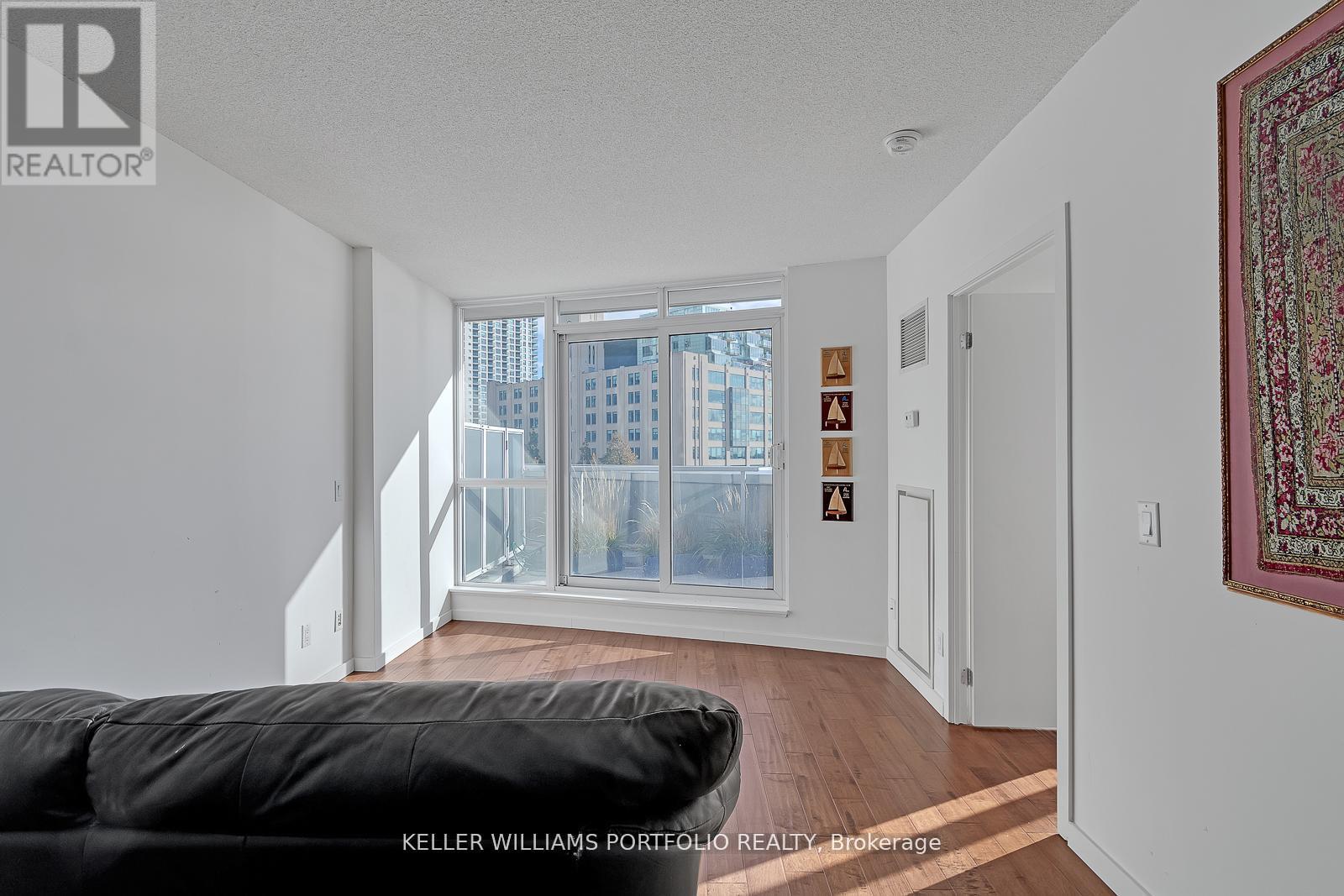 405 - 218 Queens Quay W, Toronto, Ontario  M5J 2Y6 - Photo 13 - C13526108