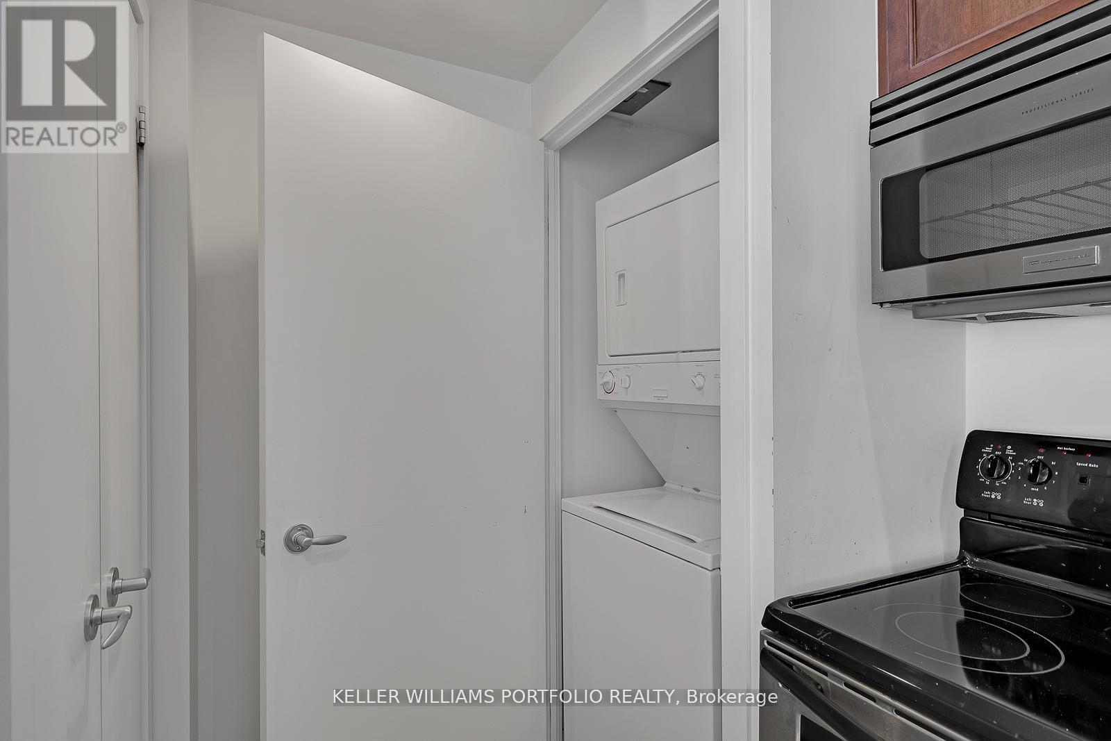 405 - 218 Queens Quay W, Toronto, Ontario  M5J 2Y6 - Photo 23 - C13526108