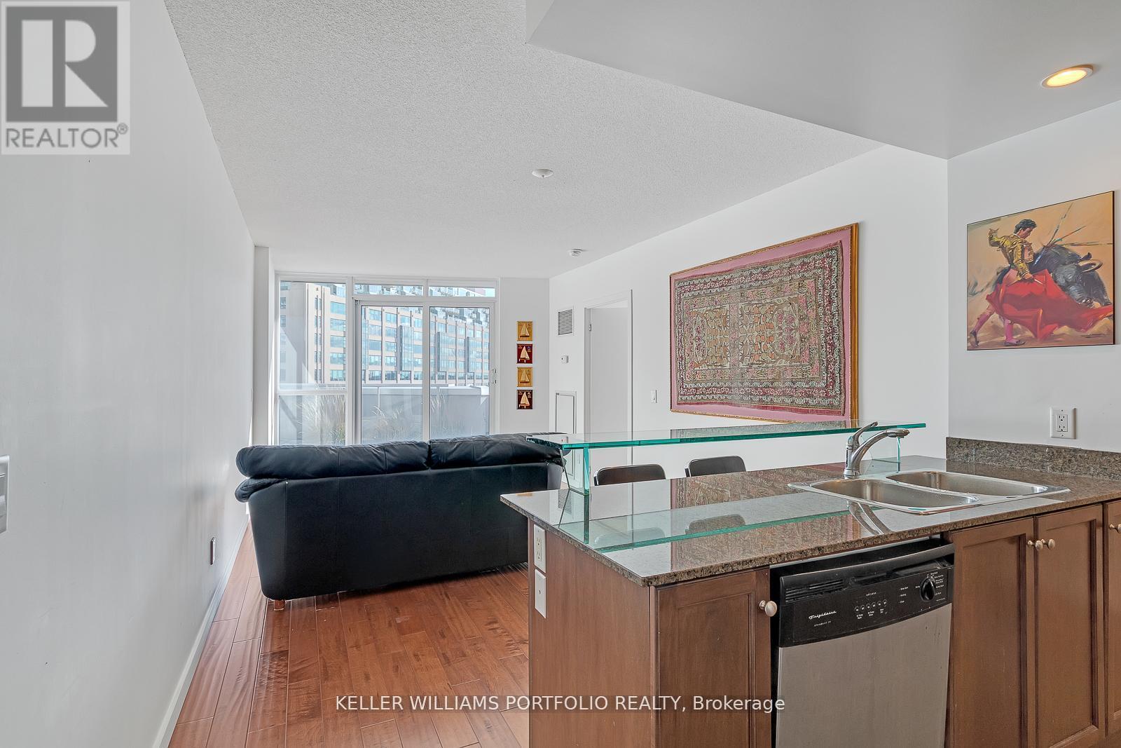 405 - 218 Queens Quay W, Toronto, Ontario  M5J 2Y6 - Photo 7 - C13526108