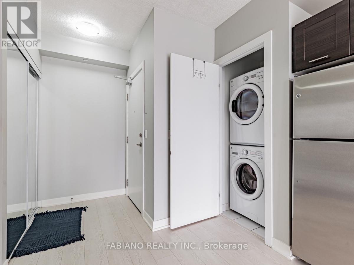 2313 - 20 Bruyeres Mews, Toronto, Ontario  M5V 0G8 - Photo 24 - C13526238