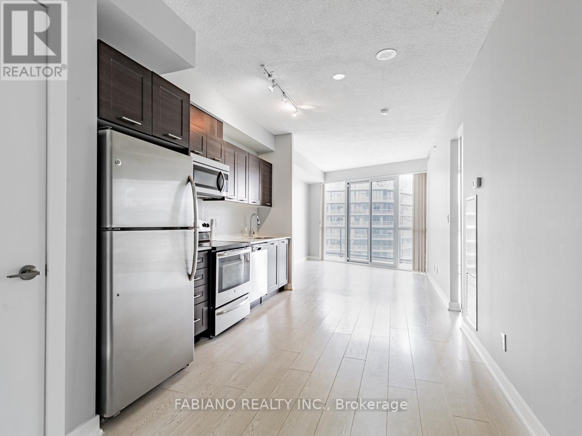 2313 - 20 Bruyeres Mews, Toronto, Ontario  M5V 0G8 - Photo 6 - C13526238