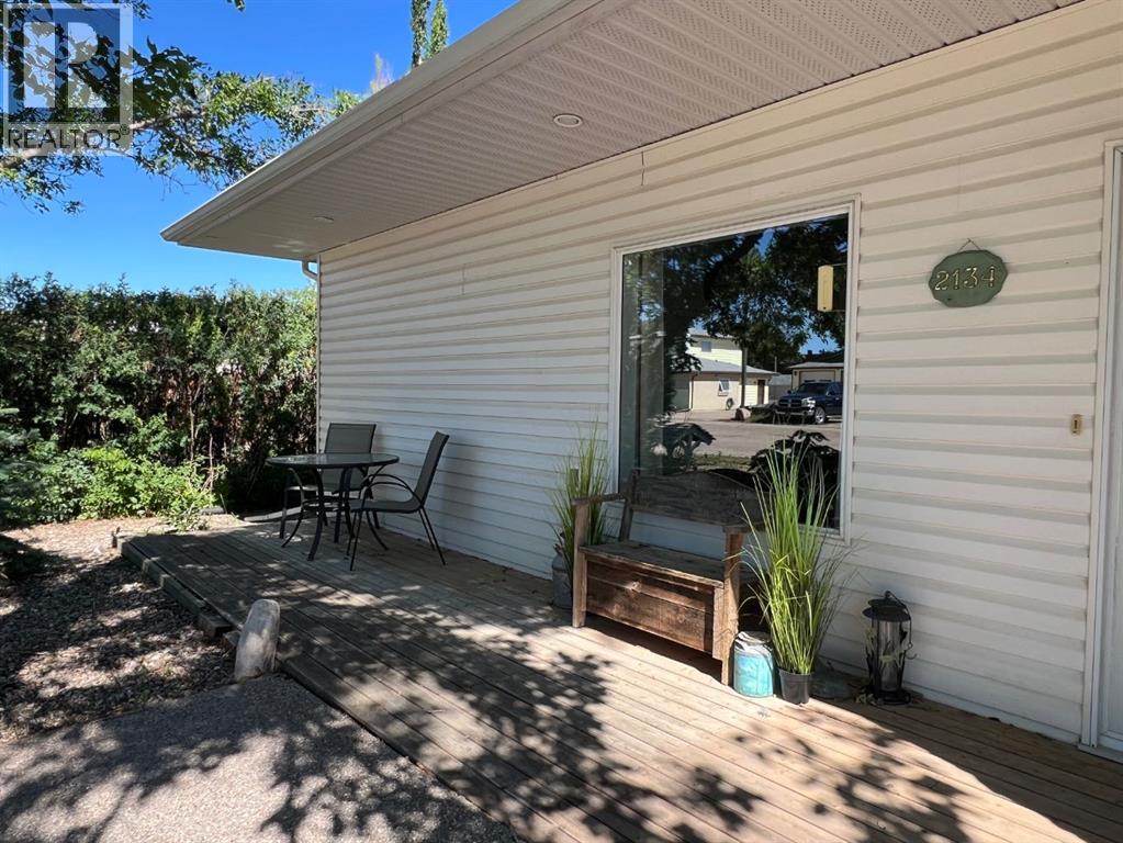 2134 21 Avenue, Coaldale, Alberta  T1M 1H9 - Photo 3 - A2301055