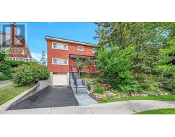 26 RIVERDALE AVENUE, Ottawa, Ontario