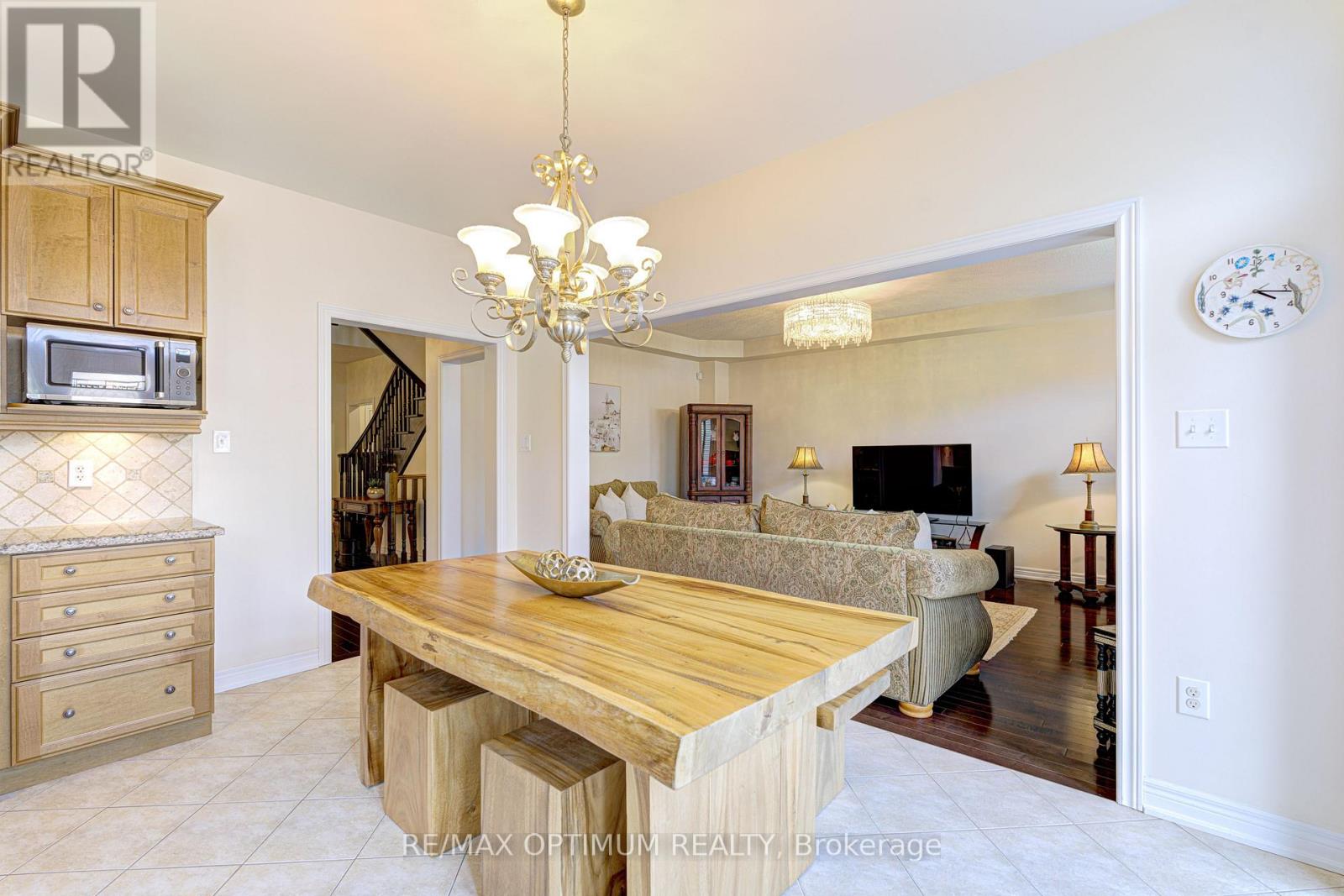 60 Impulse Circle, Brampton, Ontario  L6X 0X9 - Photo 16 - W13526138