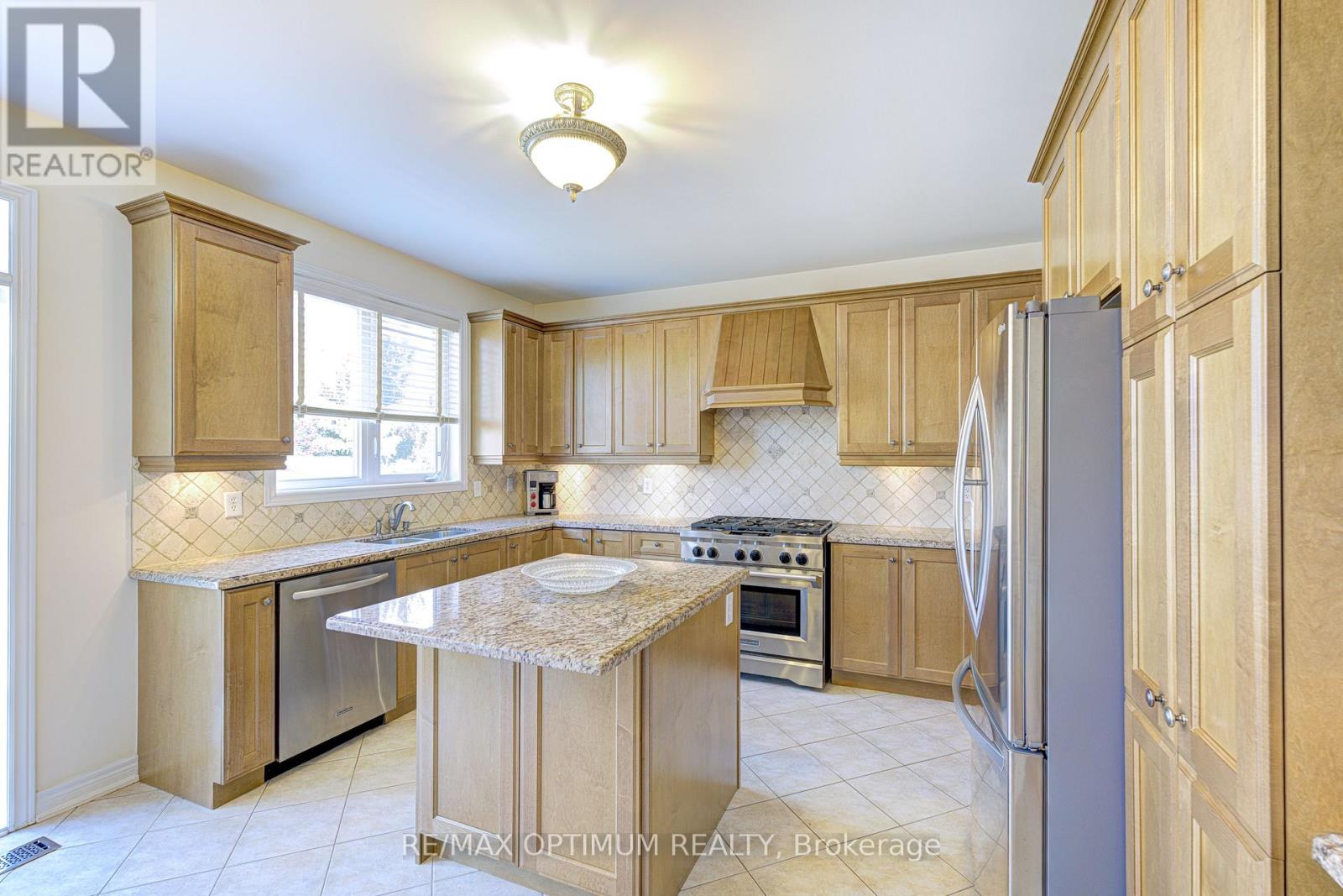 60 Impulse Circle, Brampton, Ontario  L6X 0X9 - Photo 17 - W13526138