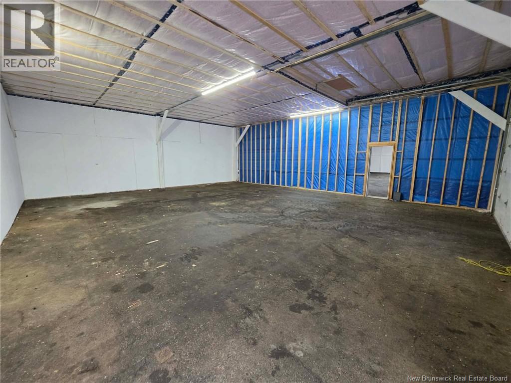 1095 Bridge Street, Bathurst, New Brunswick  E2A 1W9 - Photo 10 - NB143388