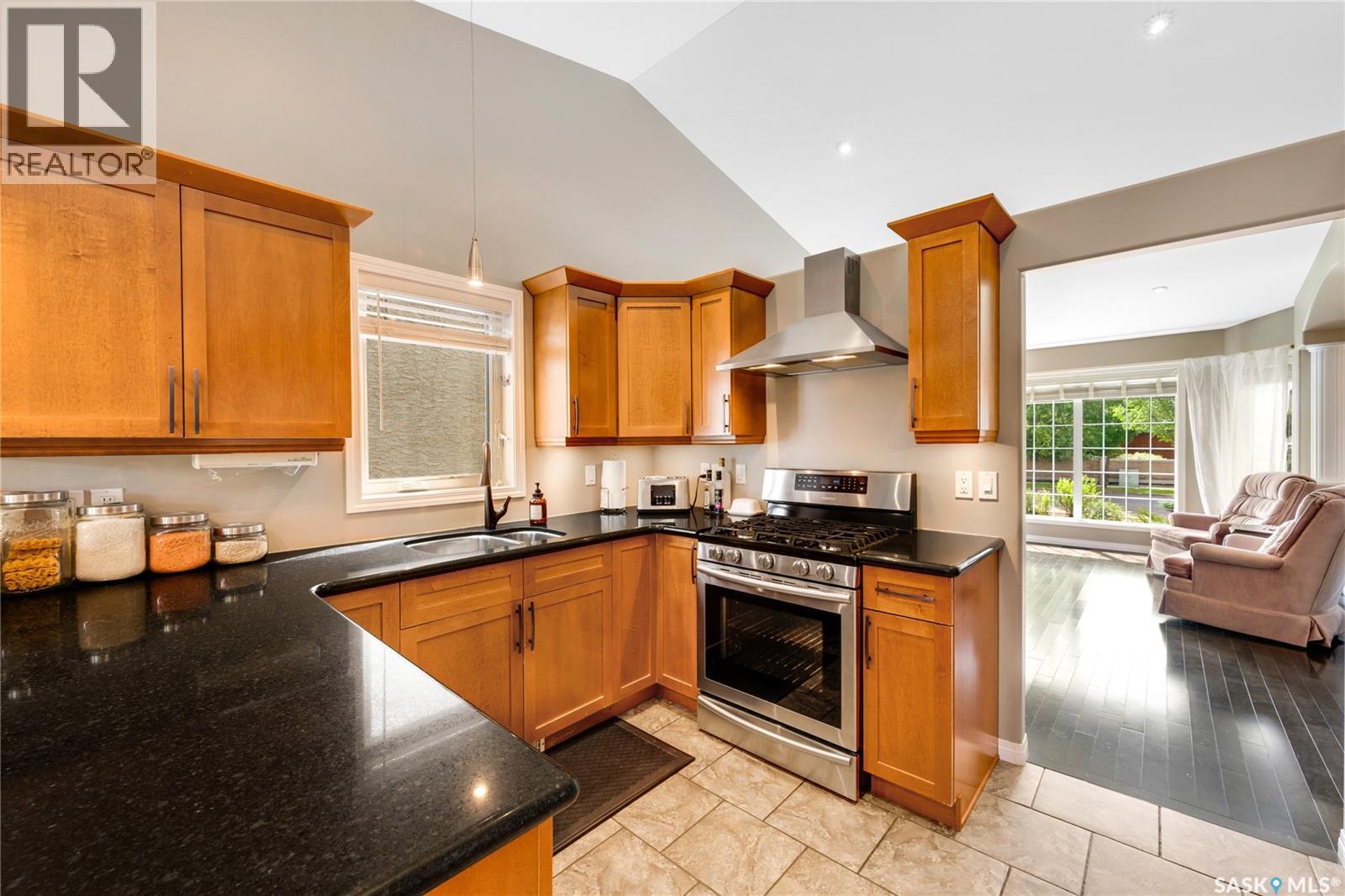 1626 Briarwood Road, Saskatoon, Saskatchewan  S7V 1H2 - Photo 7 - SK041588