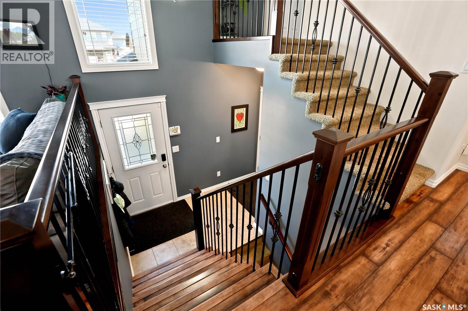 1114 Rempel Place, Saskatoon, Saskatchewan  S7T 0M2 - Photo 3 - SK041502