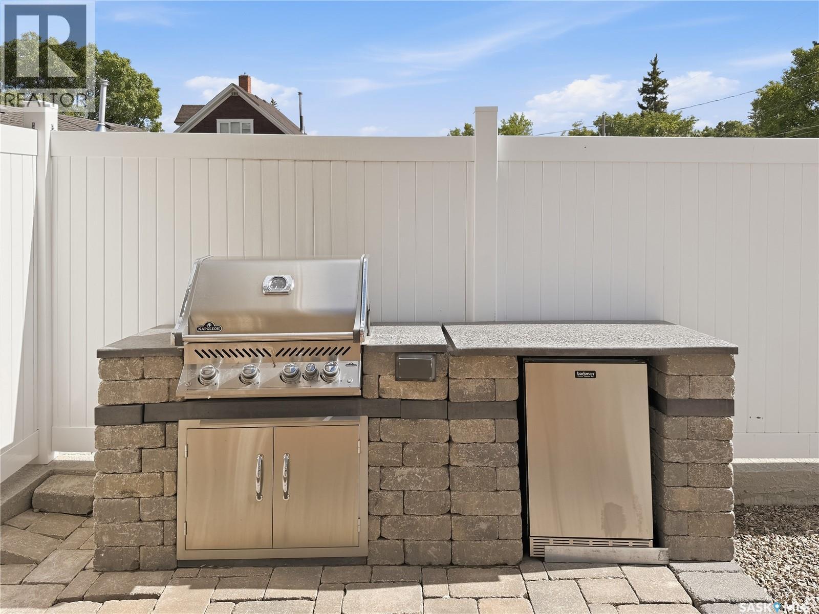 552 1st Avenue Ne, Swift Current, Saskatchewan  S9H 2B7 - Photo 10 - SK041474