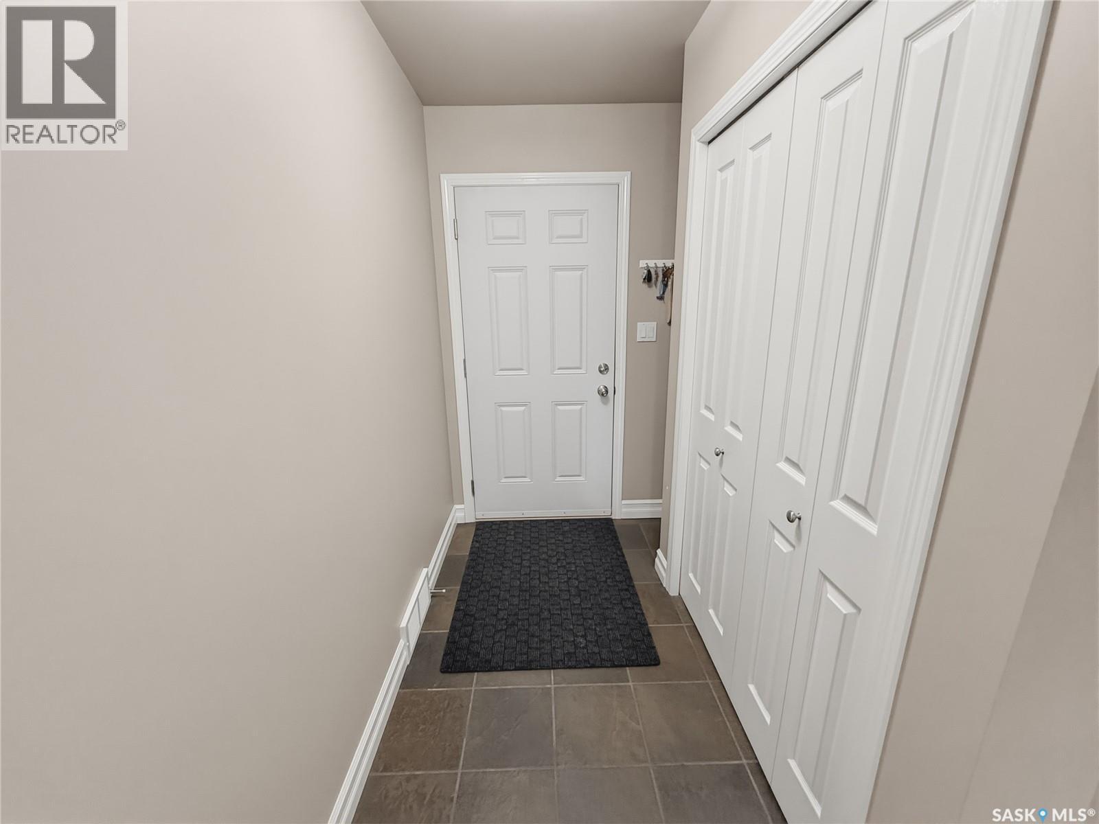 552 1st Avenue Ne, Swift Current, Saskatchewan  S9H 2B7 - Photo 18 - SK041474