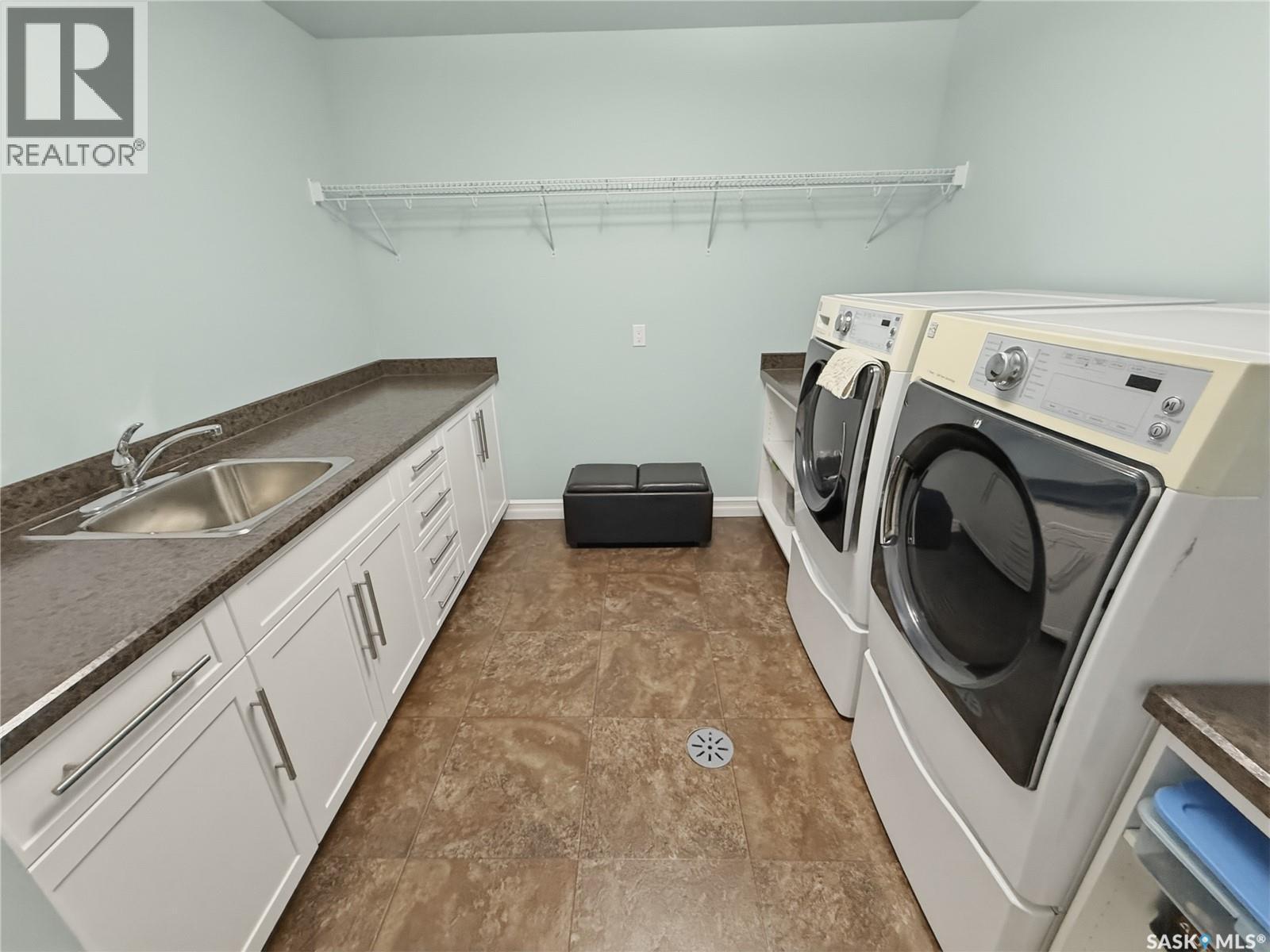 552 1st Avenue Ne, Swift Current, Saskatchewan  S9H 2B7 - Photo 25 - SK041474