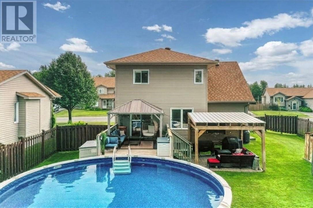 1588 Jeanne D'arc Street, Hanmer, Ontario  P3P 0A1 - Photo 3 - 2129009