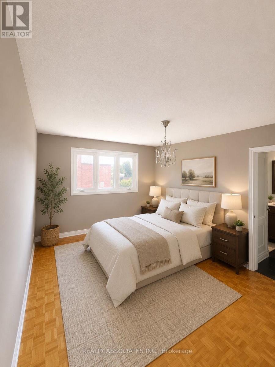 96 Zinnia Place S, Vaughan, Ontario  L4L 6G7 - Photo 8 - N13525846