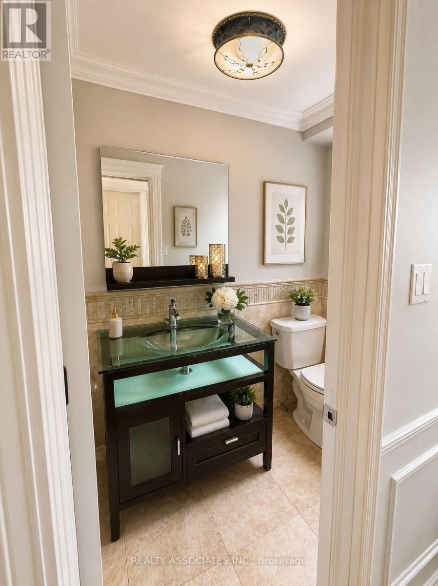 96 Zinnia Place S, Vaughan, Ontario  L4L 6G7 - Photo 11 - N13525846