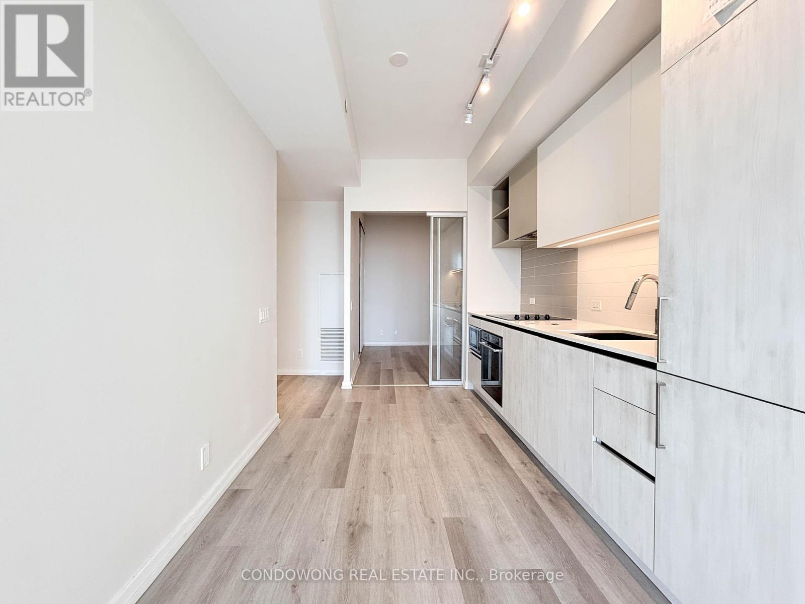 2808 - 7890 Jane Street, Vaughan, Ontario L4K 0K9 - Photo 2 - N13496502