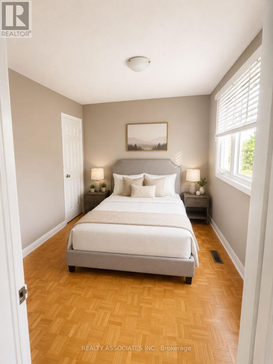 96 Zinnia Place S, Vaughan, Ontario  L4L 6G7 - Photo 7 - N13525846