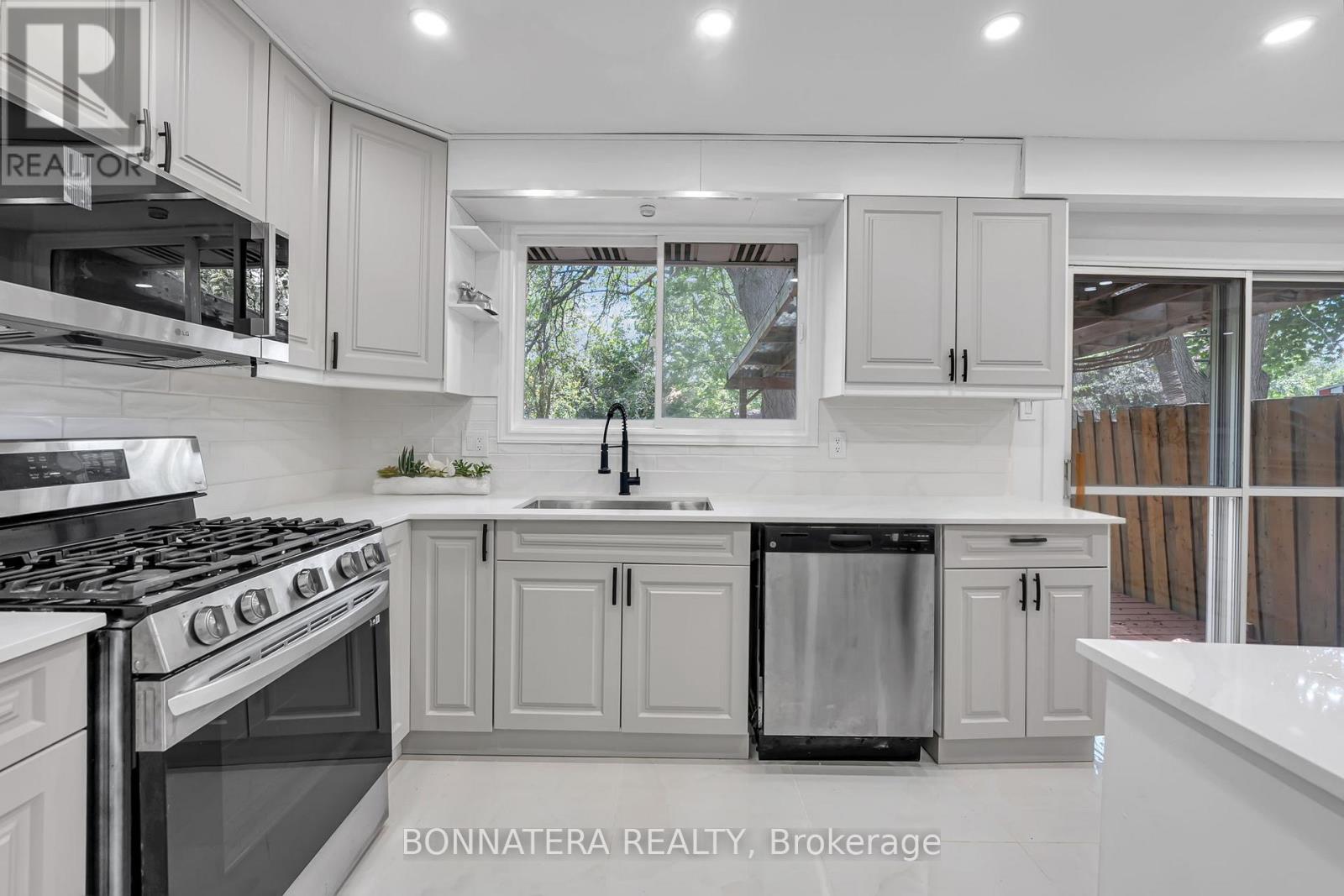 2322 Council Ring Road, Mississauga, Ontario L5L 1C1 - Photo 12 - W13523322