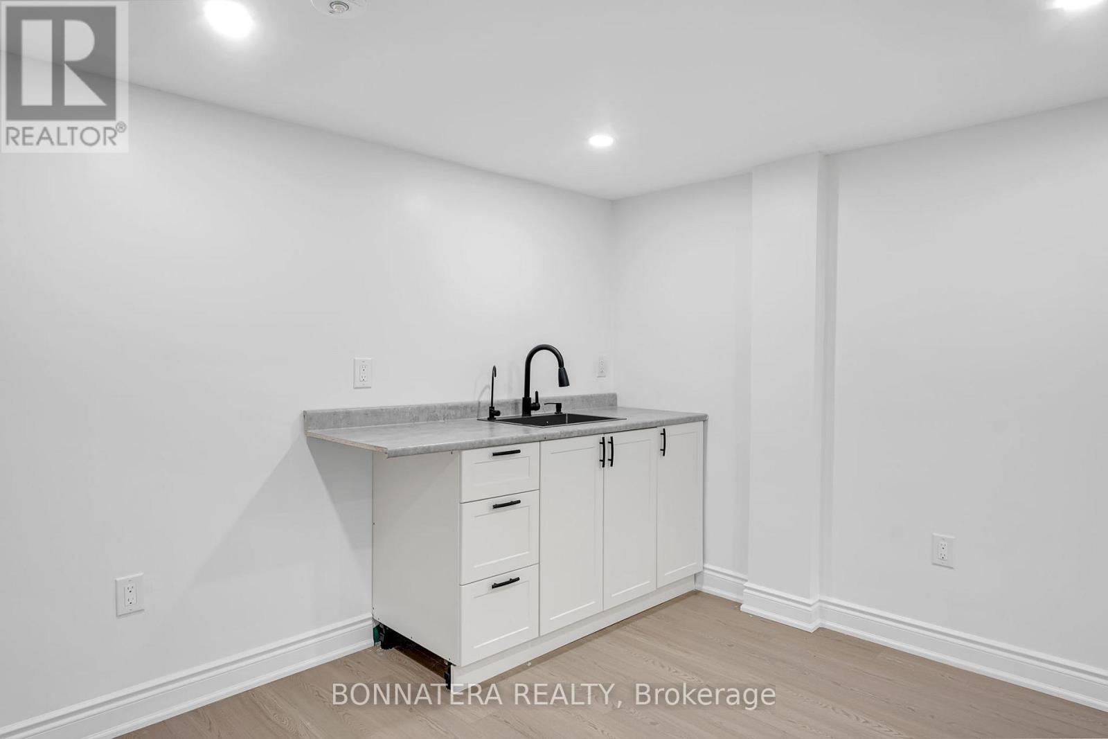 2322 Council Ring Road, Mississauga, Ontario L5L 1C1 - Photo 18 - W13523322