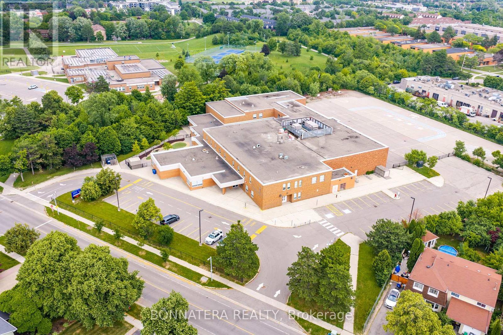 2322 Council Ring Road, Mississauga, Ontario L5L 1C1 - Photo 44 - W13523322