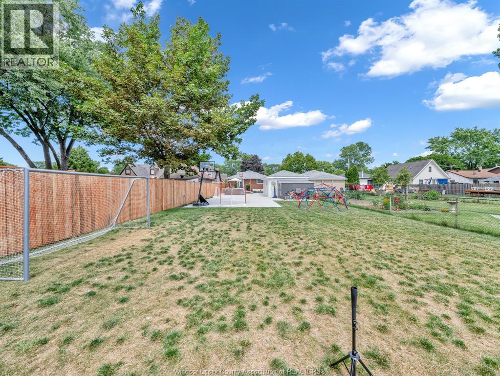 1775 Balfour, Windsor, Ontario  N8T 2S2 - Photo 42 - 26016079