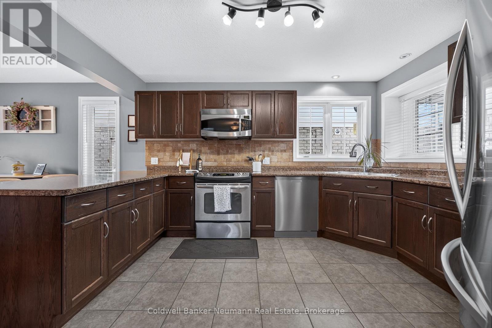 8 Creighton Avenue, Guelph, Ontario  N1E 0G8 - Photo 6 - X13526268