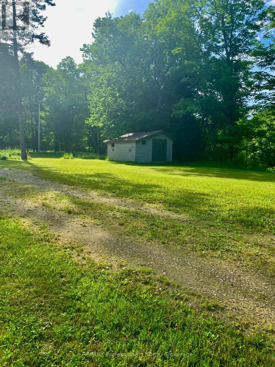 2075 Wigamog Road, Dysart Et Al, Ontario  K0M 1S0 - Photo 16 - X13526466