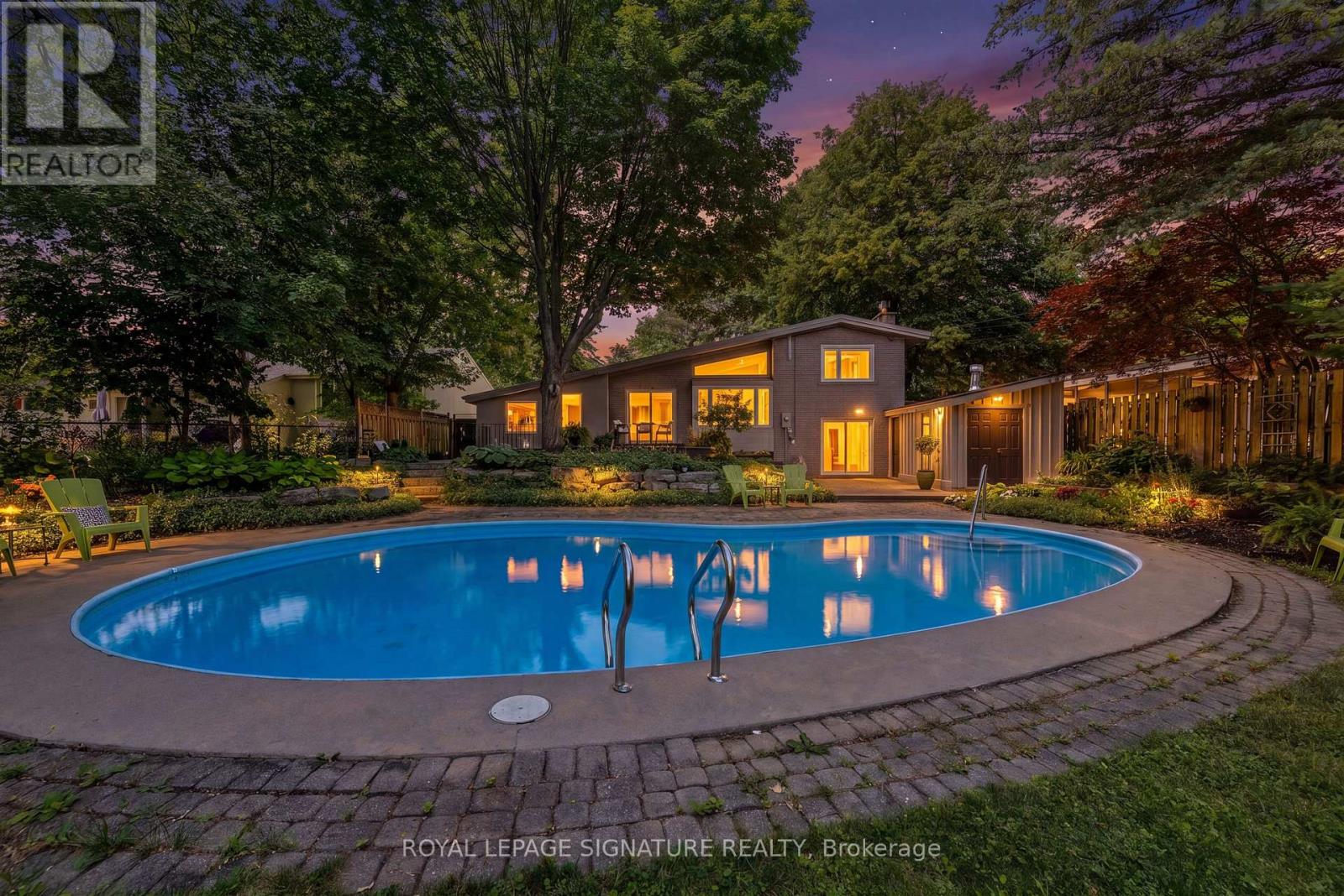 29 Farmcote Road, Toronto, Ontario  M3B 2Z6 - Photo 2 - C13526328