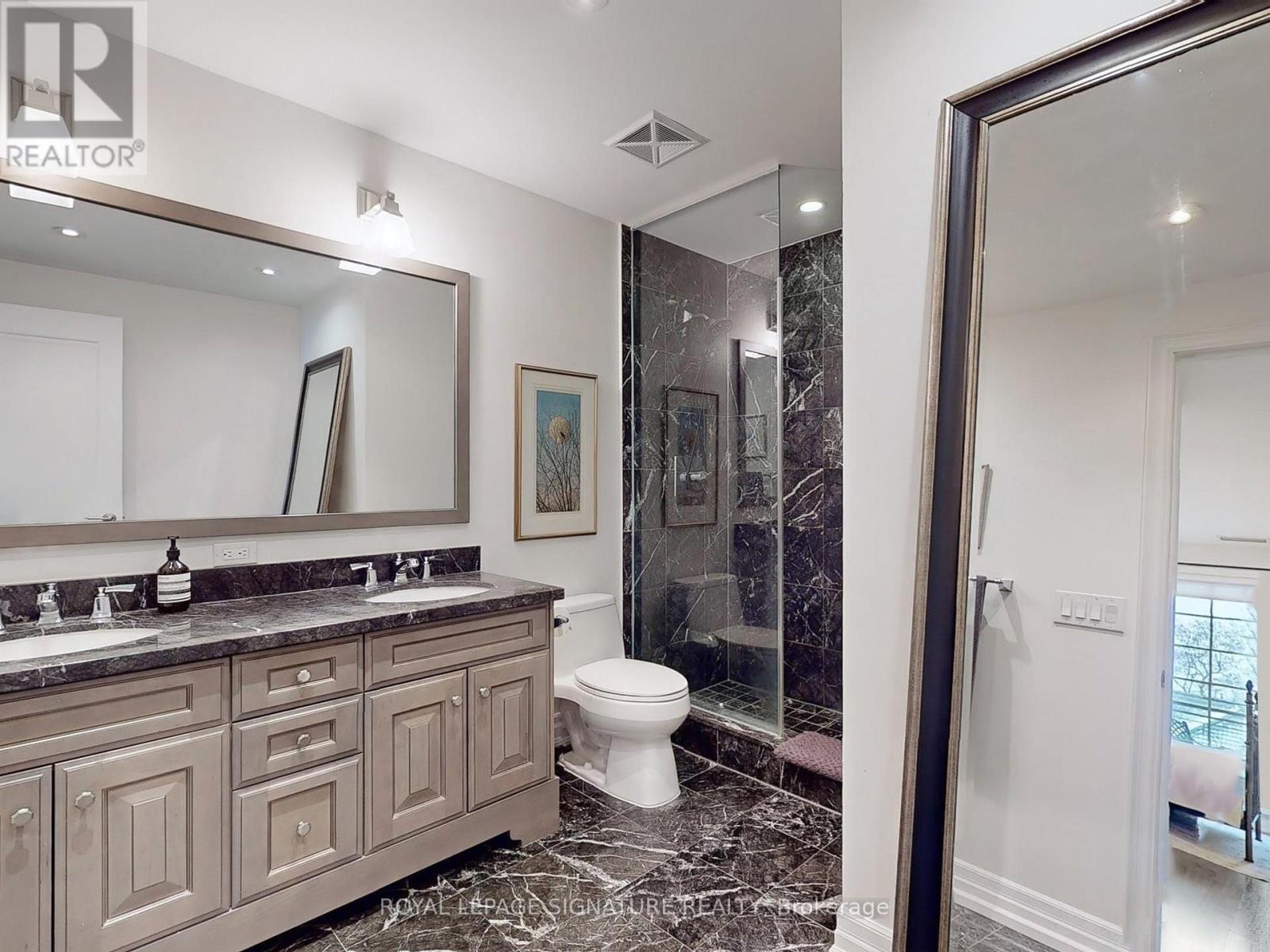 324 - 21 Burkebrook Place, Toronto, Ontario  M4G 0A2 - Photo 13 - C13526344