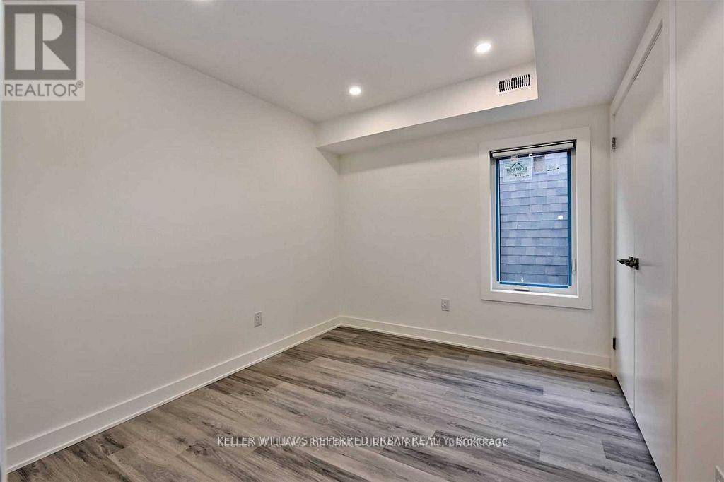 4 - 653 Manning Avenue, Toronto, Ontario M6G 2W2 - Photo 5 - C13526426