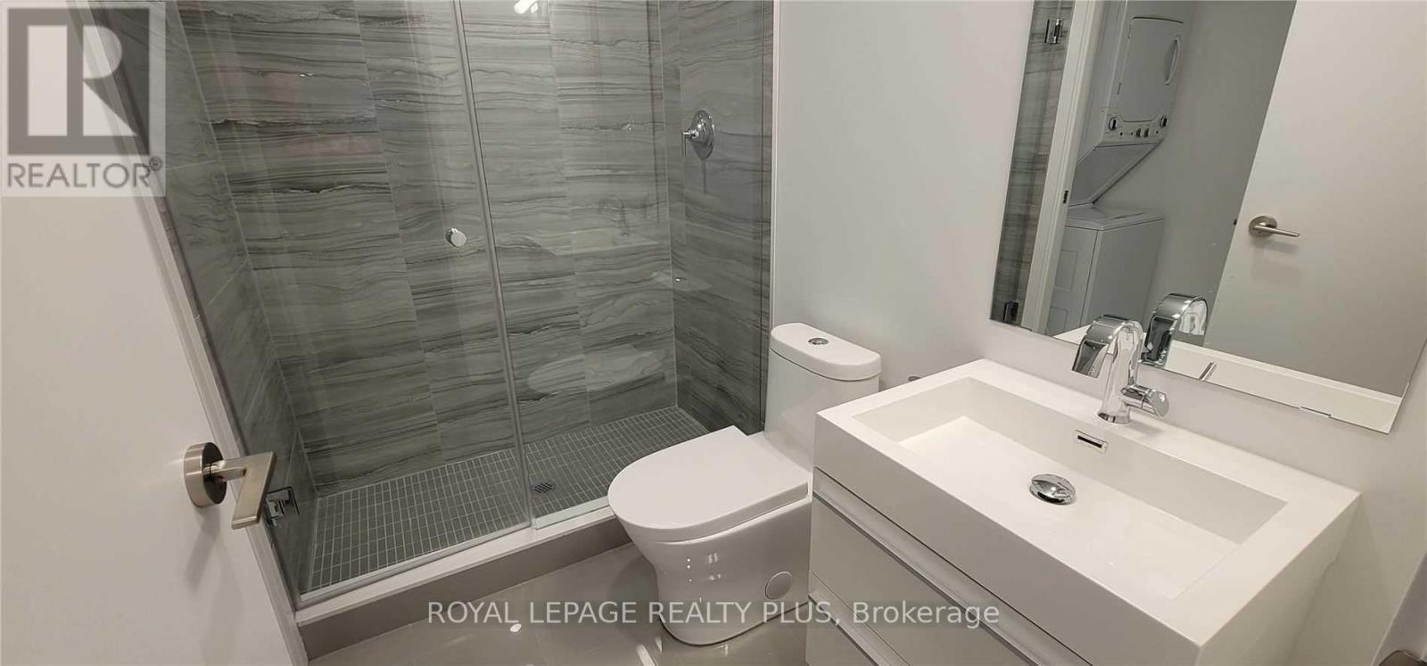 1807 - 39 Roehampton Avenue E, Toronto, Ontario  M4P 0G1 - Photo 5 - C13526464