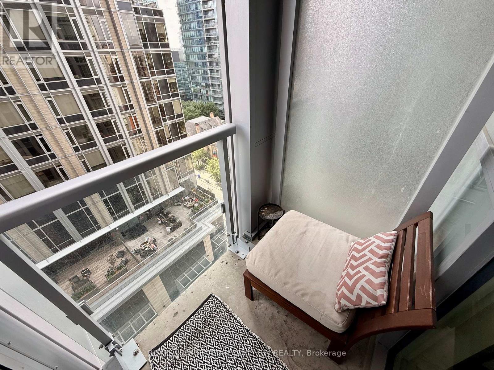 1003 - 1 Yorkville Avenue, Toronto, Ontario  M4W 0B1 - Photo 15 - C13526576