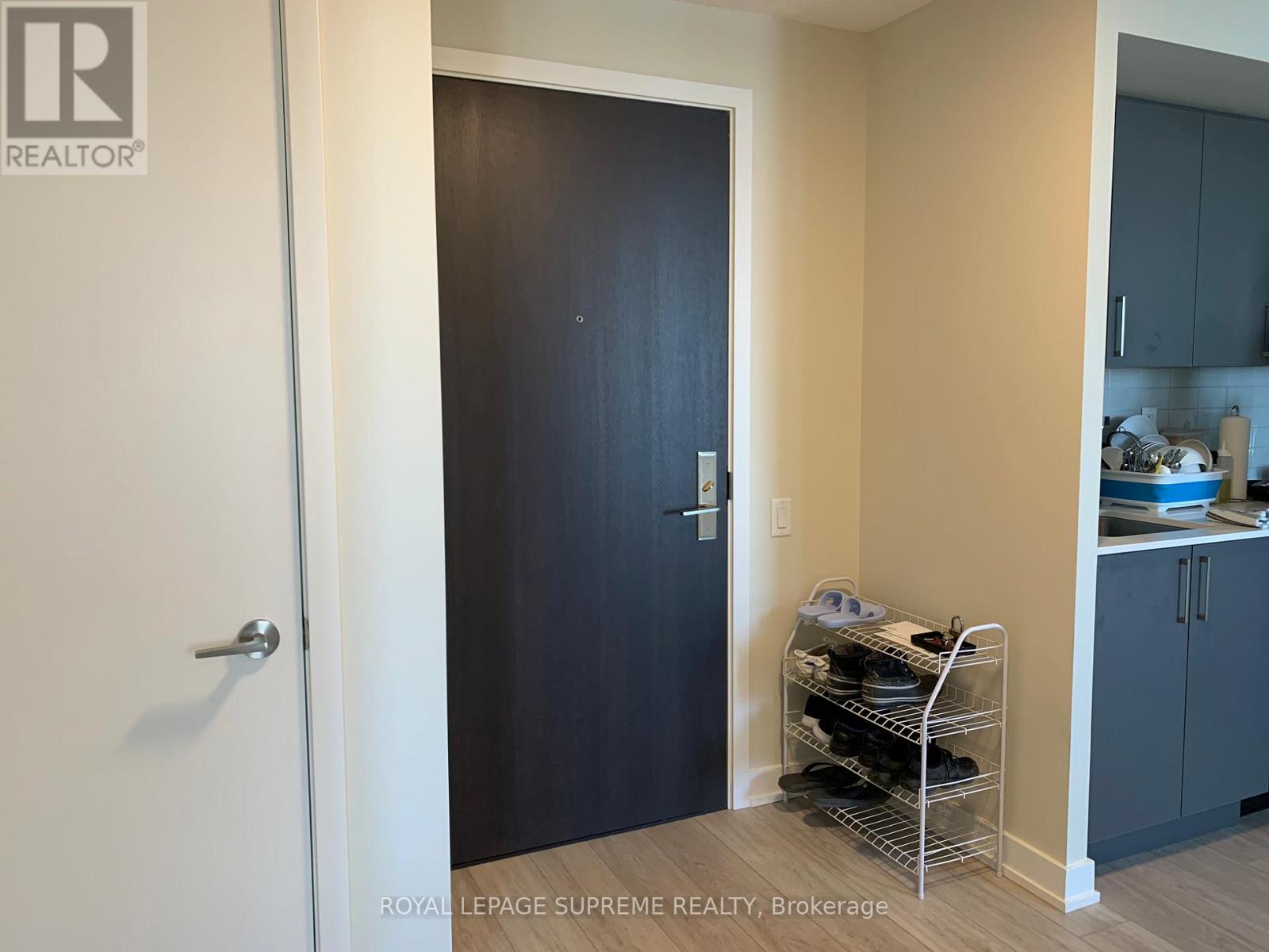 812 - 38 Monte Kwinter Court, Toronto, Ontario  M3H 0E2 - Photo 2 - C13526640