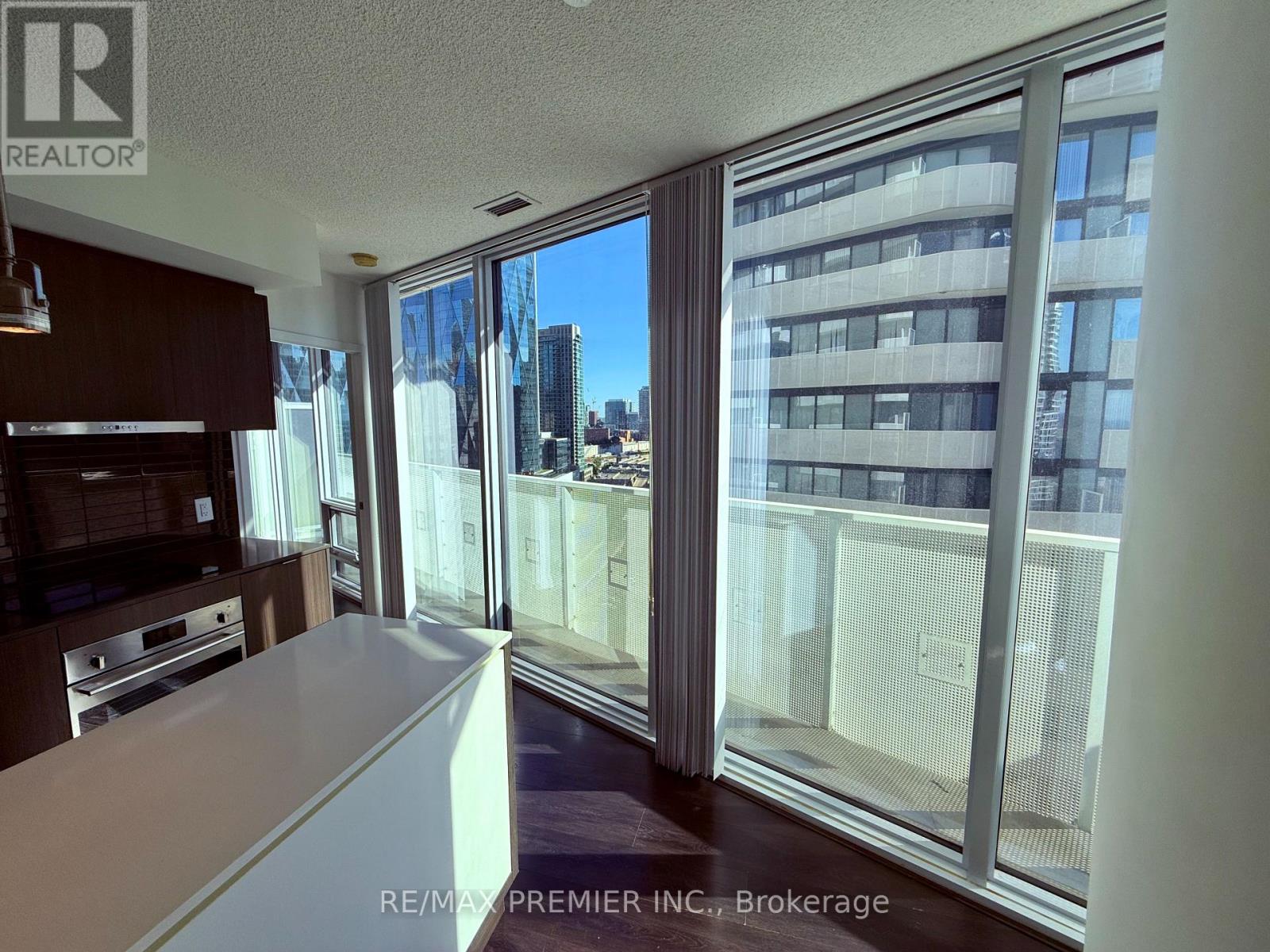 1707 - 100 Harbour Street, Toronto, Ontario  M5J 0B5 - Photo 13 - C13526660