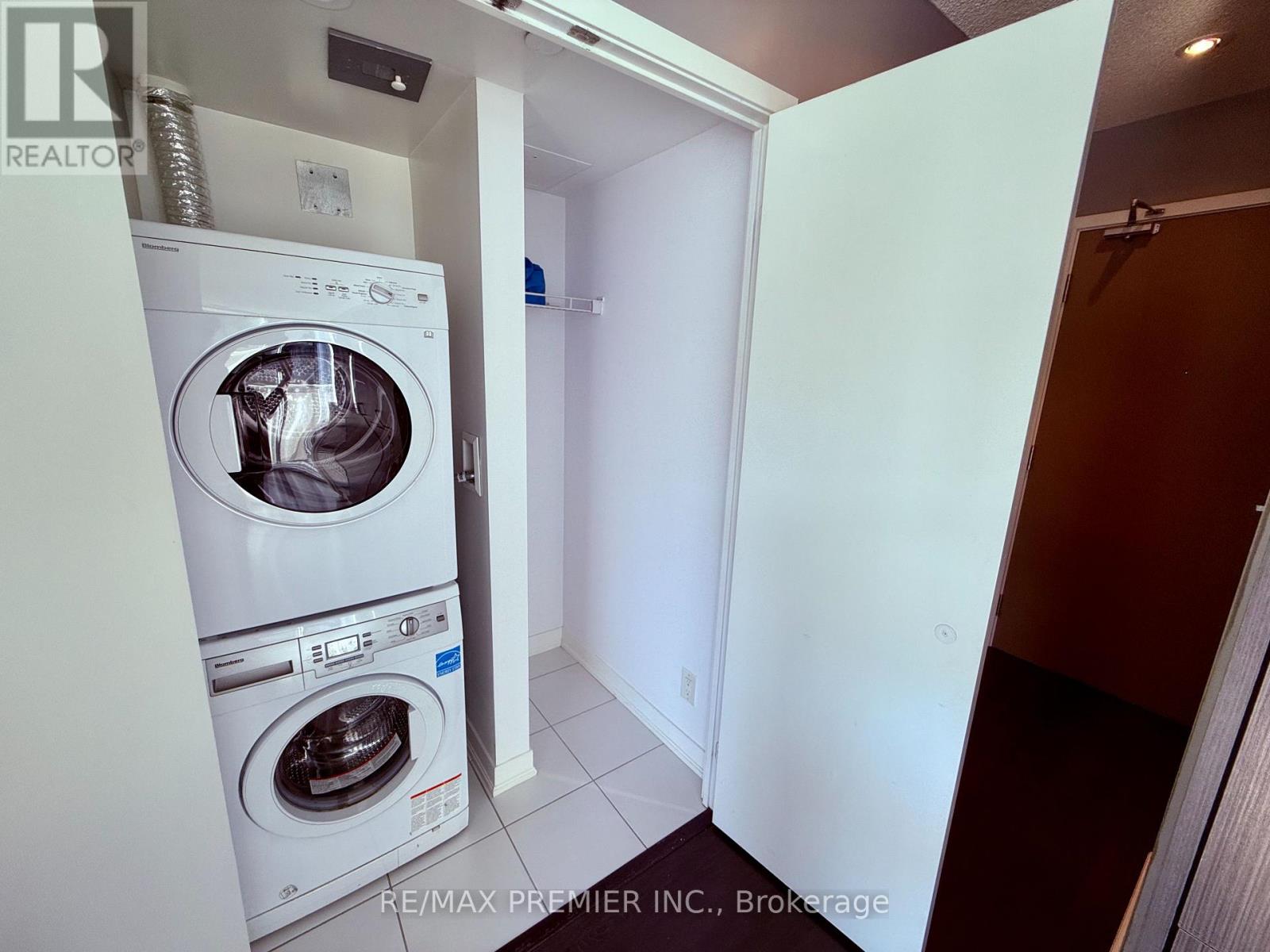 1707 - 100 Harbour Street, Toronto, Ontario  M5J 0B5 - Photo 17 - C13526660