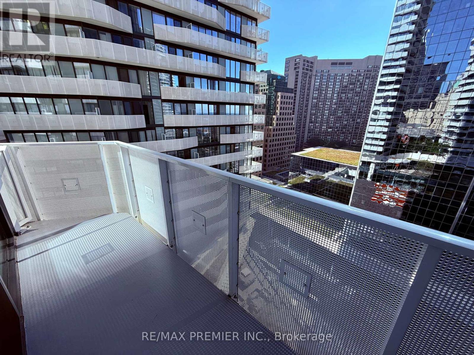 1707 - 100 Harbour Street, Toronto, Ontario  M5J 0B5 - Photo 18 - C13526660