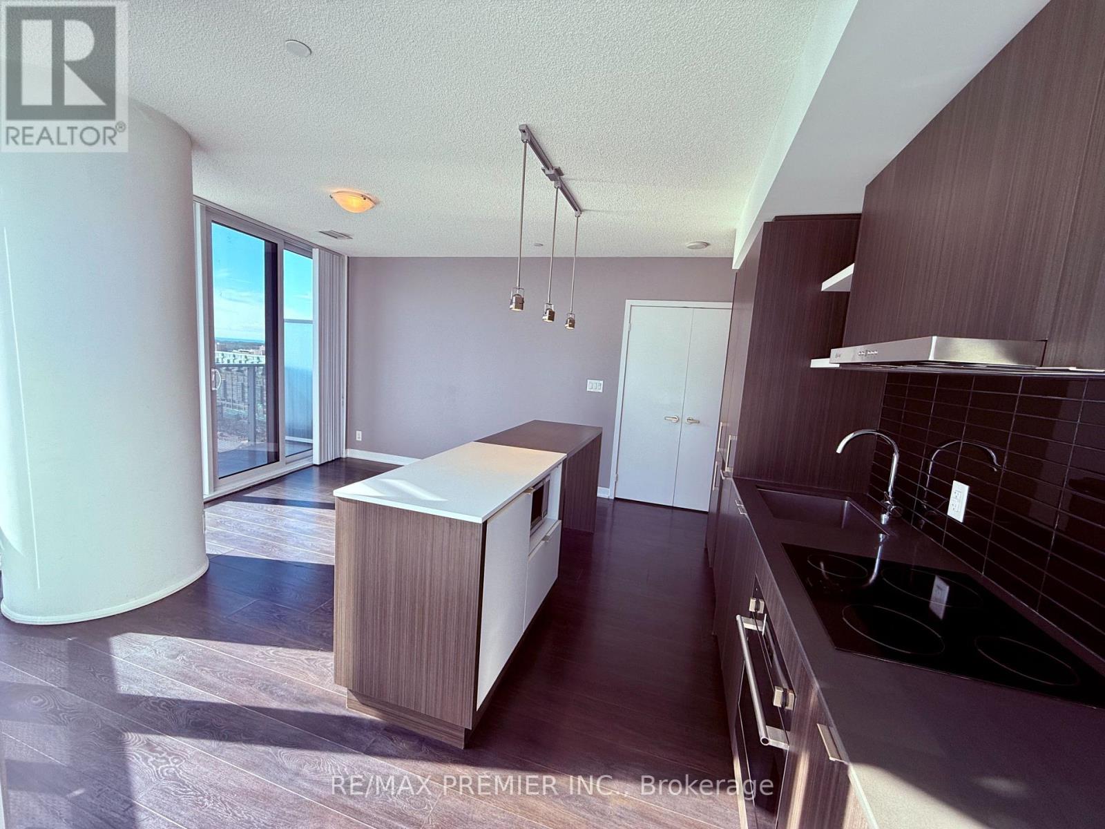 1707 - 100 Harbour Street, Toronto, Ontario  M5J 0B5 - Photo 6 - C13526660