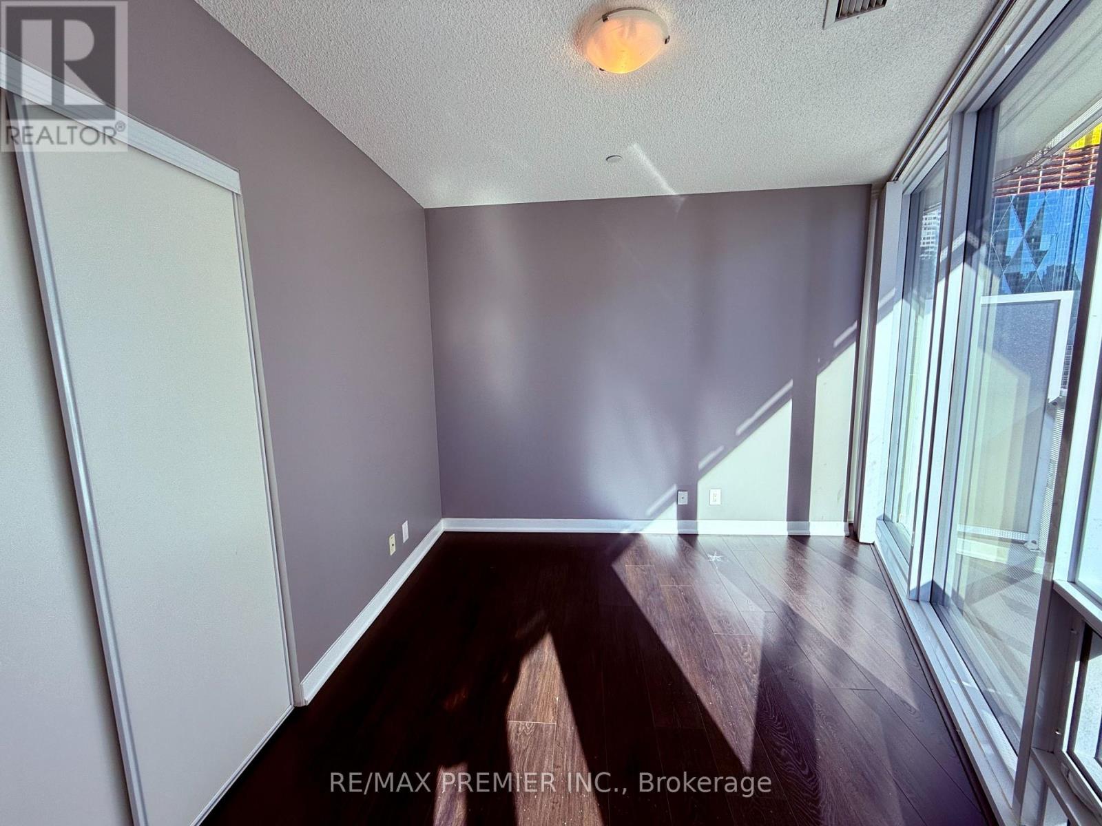 1707 - 100 Harbour Street, Toronto, Ontario  M5J 0B5 - Photo 9 - C13526660