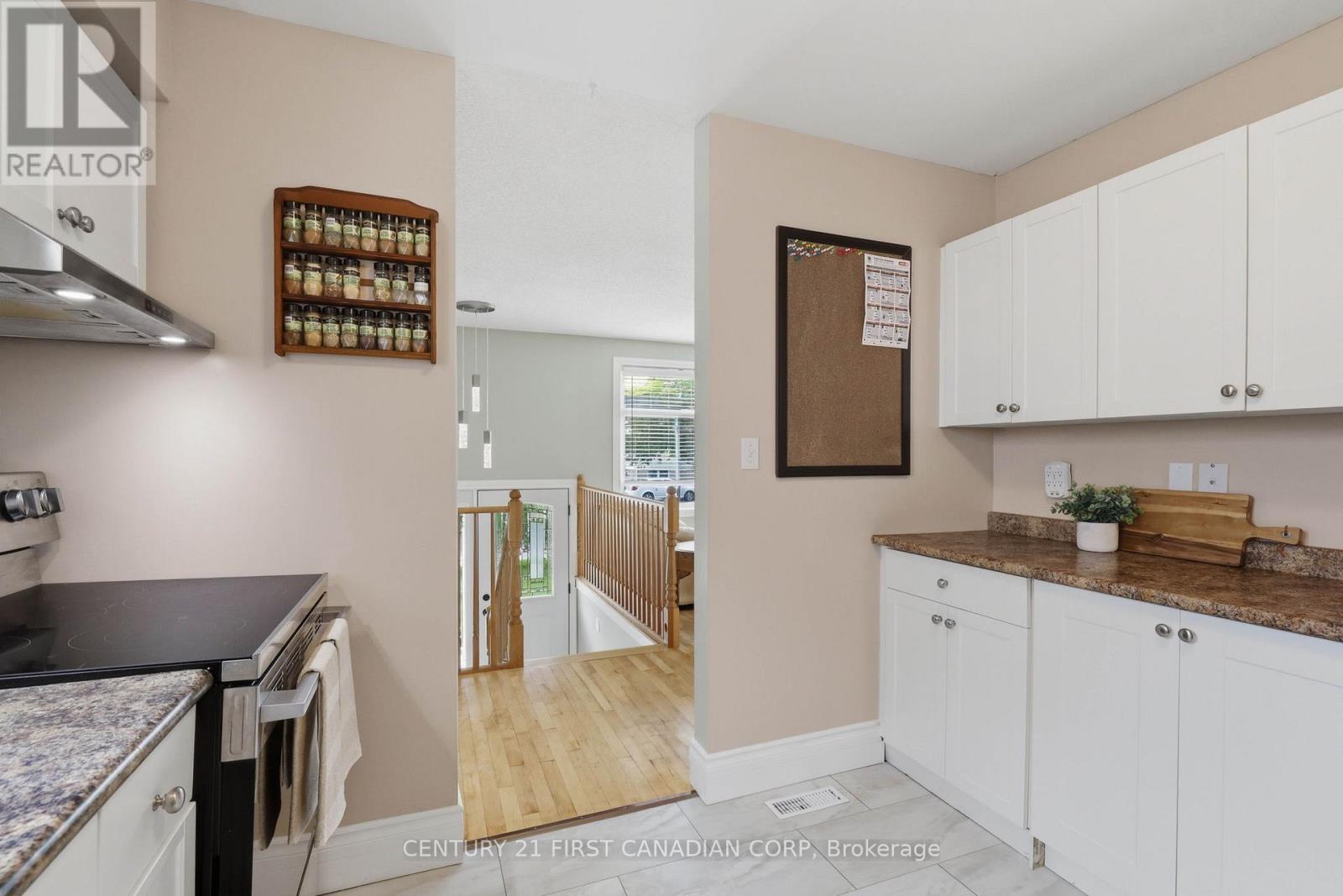 557 Ferndale Court, London South, Ontario  N6C 5C2 - Photo 11 - X13526332