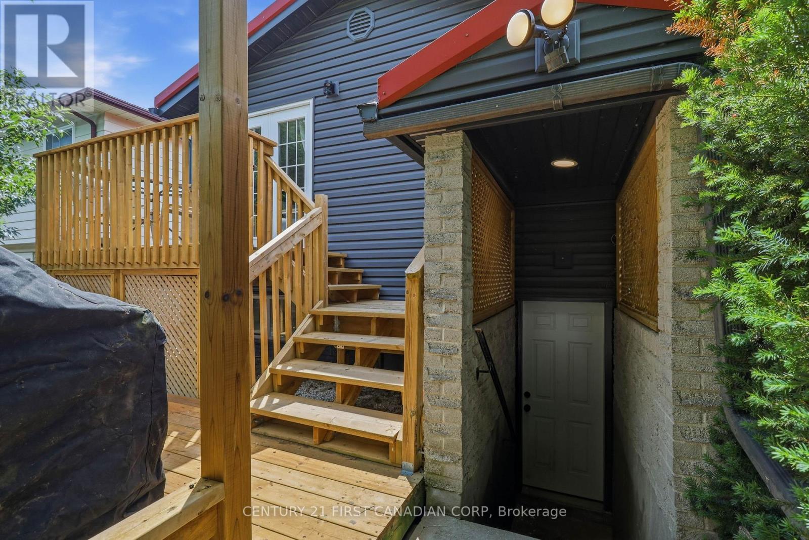 557 Ferndale Court, London South, Ontario  N6C 5C2 - Photo 34 - X13526332
