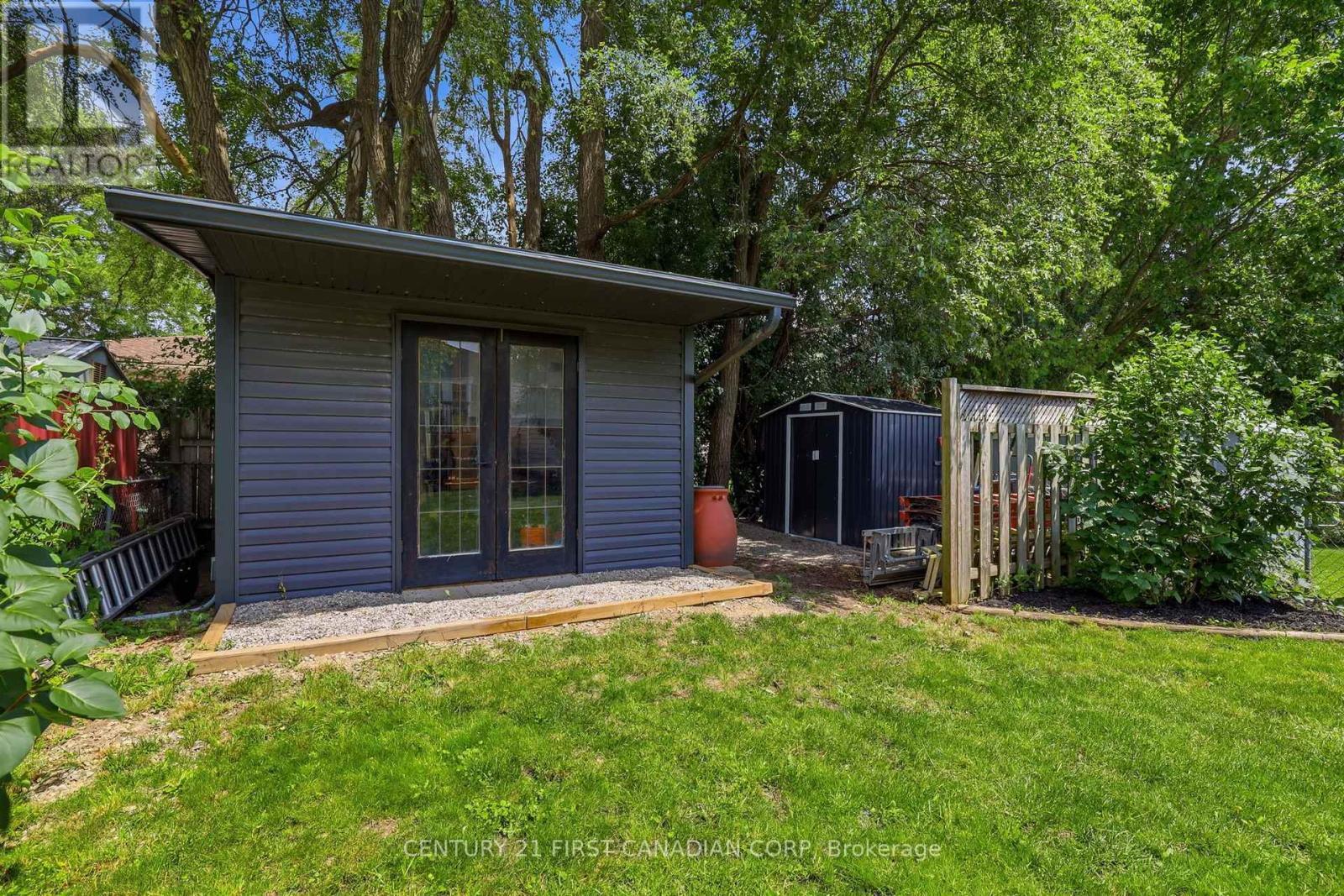 557 Ferndale Court, London South, Ontario  N6C 5C2 - Photo 39 - X13526332