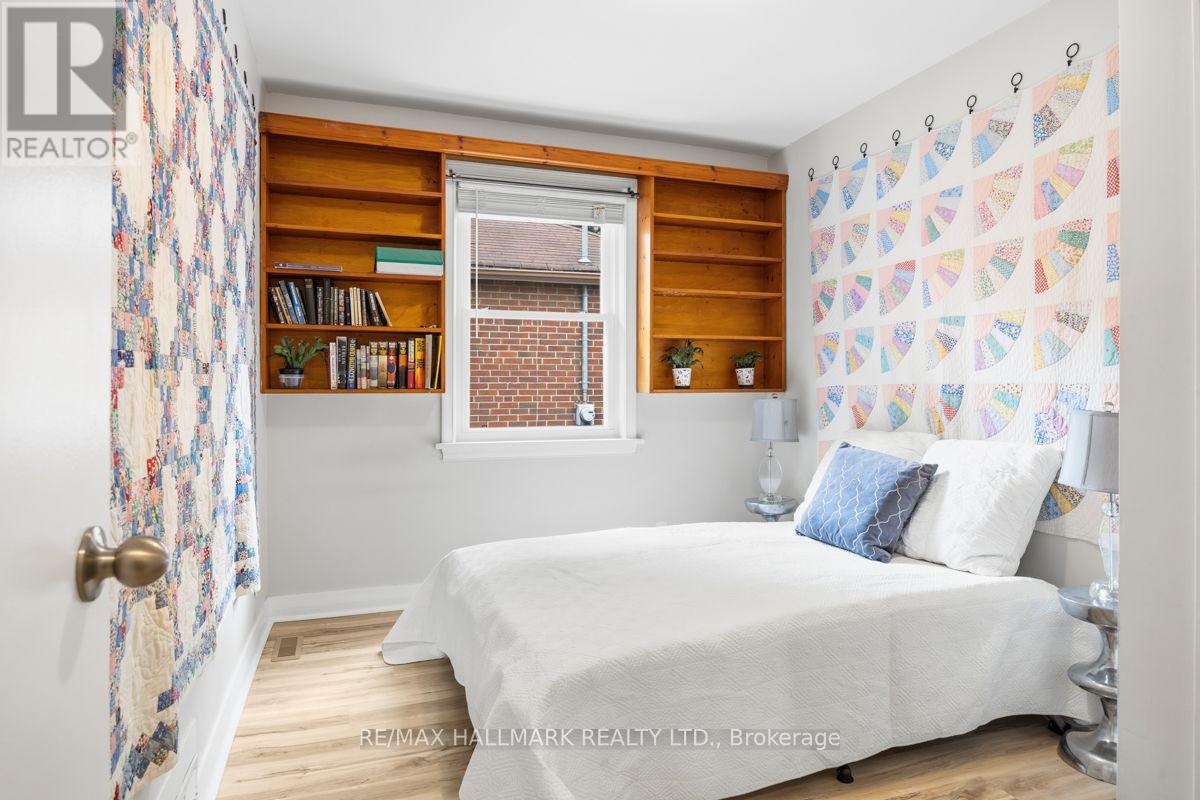 193 Ferris Road, Toronto, Ontario  M4B 1H2 - Photo 12 - E13526342