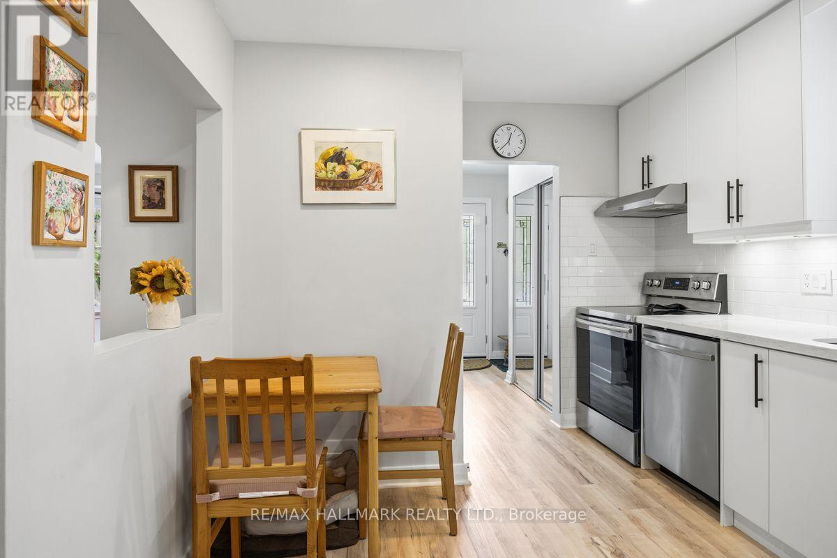 193 Ferris Road, Toronto, Ontario  M4B 1H2 - Photo 9 - E13526342