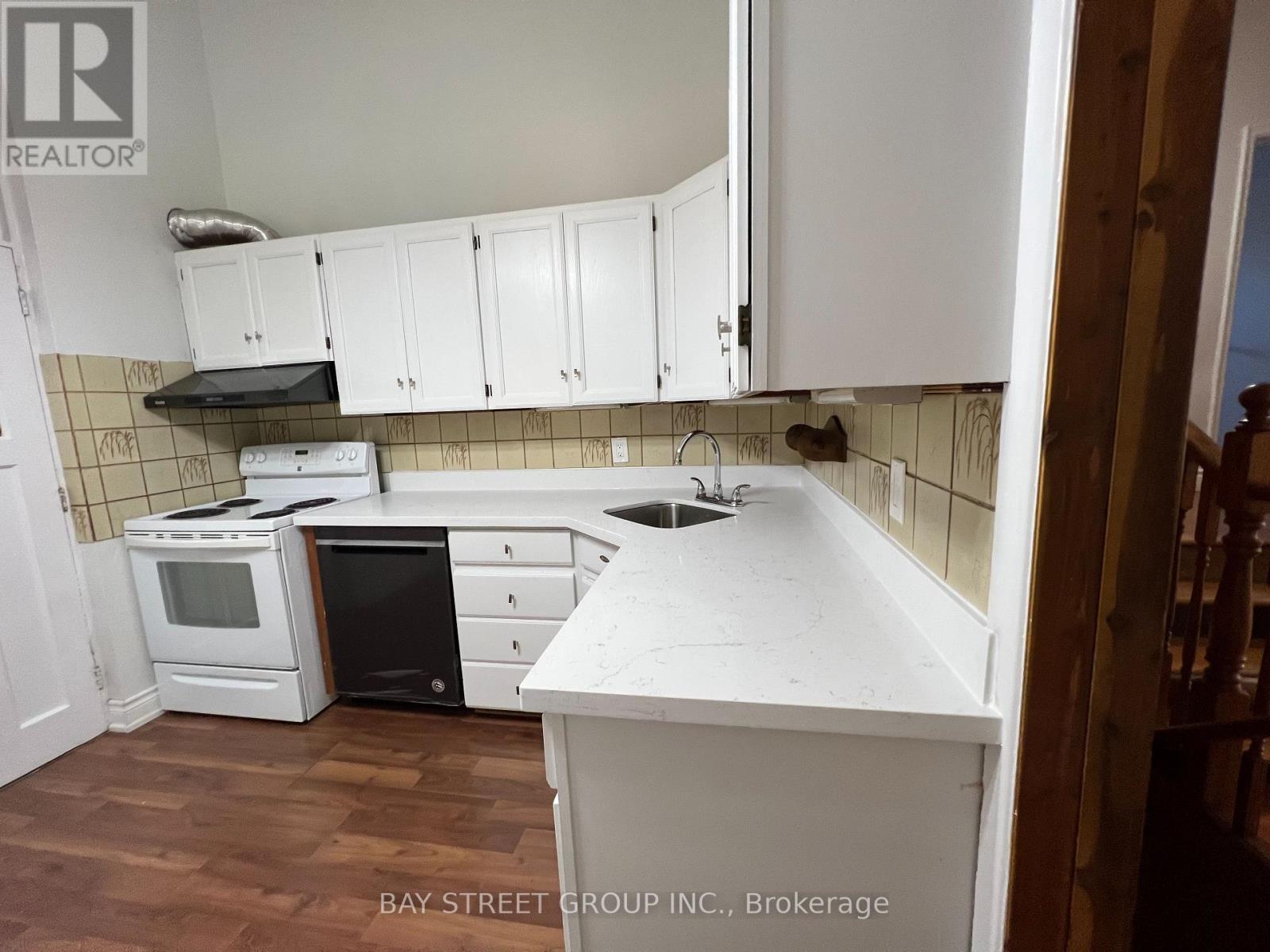2 Norwalk Street, Toronto, Ontario M1J 2V1 - Photo 4 - E13526620