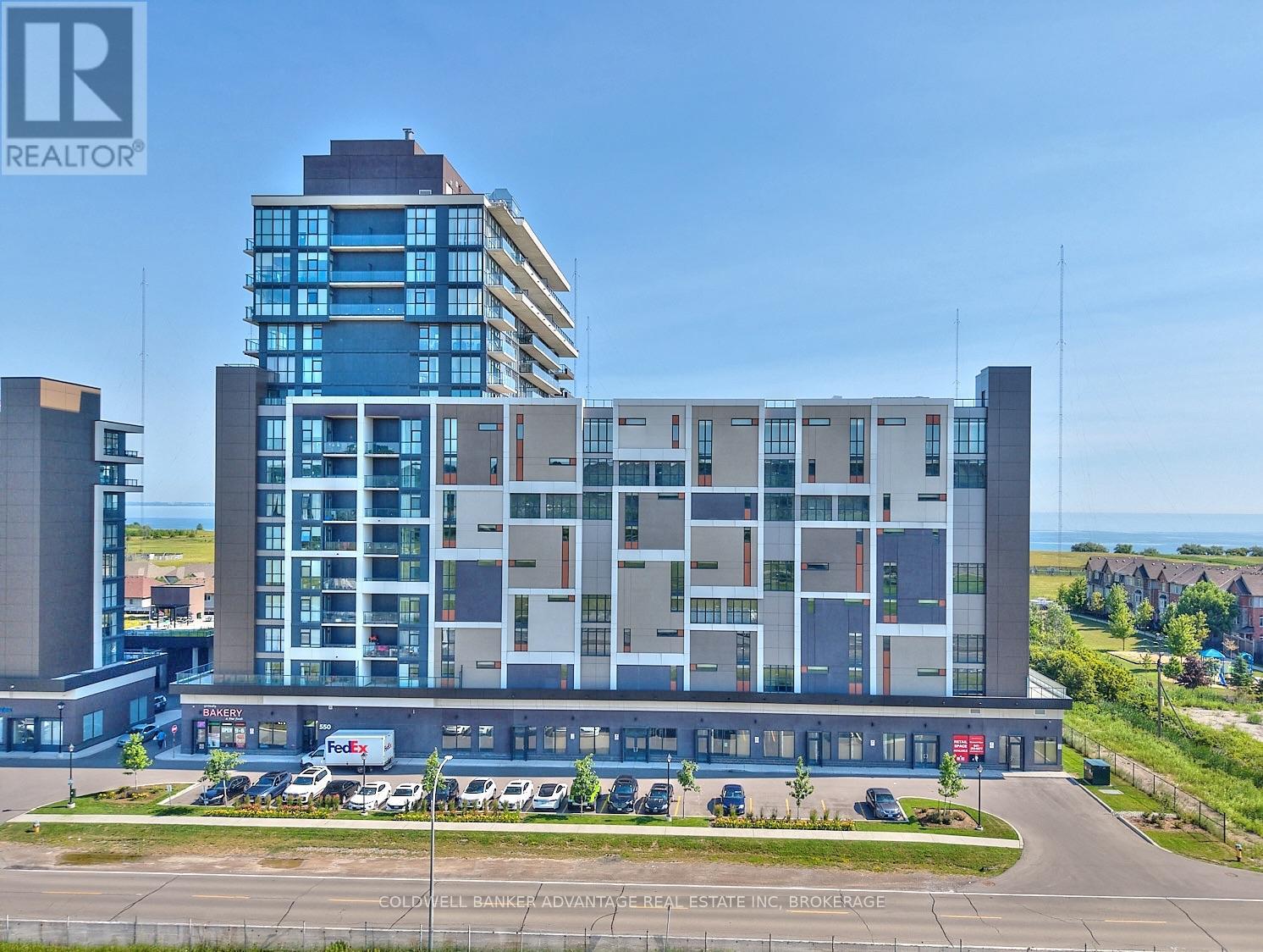610 - 550 NORTH SERVICE ROAD, Grimsby (Grimsby Beach)
