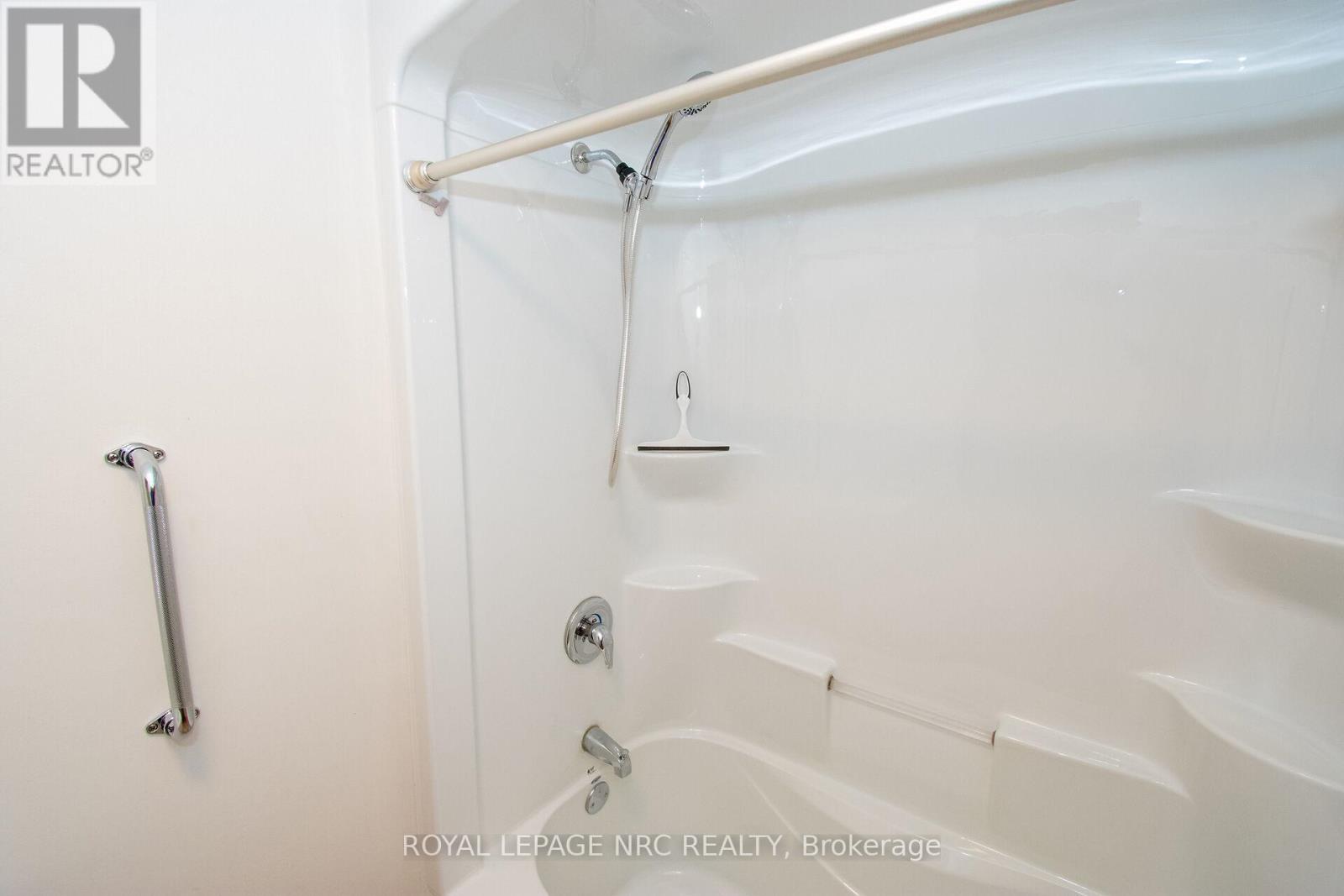 2 Eastbourne Avenue, St. Catharines, Ontario  L2M 5K4 - Photo 27 - X13526366