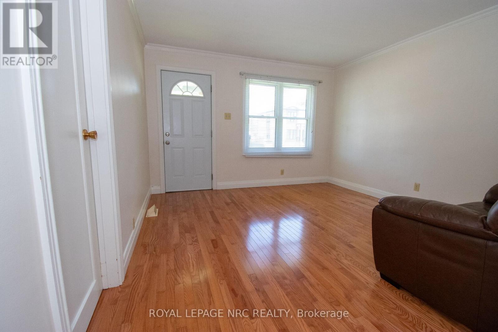 2 Eastbourne Avenue, St. Catharines, Ontario  L2M 5K4 - Photo 5 - X13526366