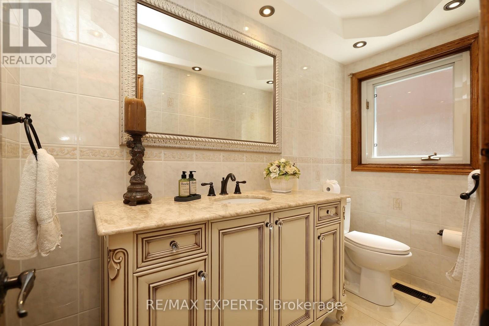 57 Francis Street, Vaughan, Ontario  L4L 1P7 - Photo 15 - N13526550