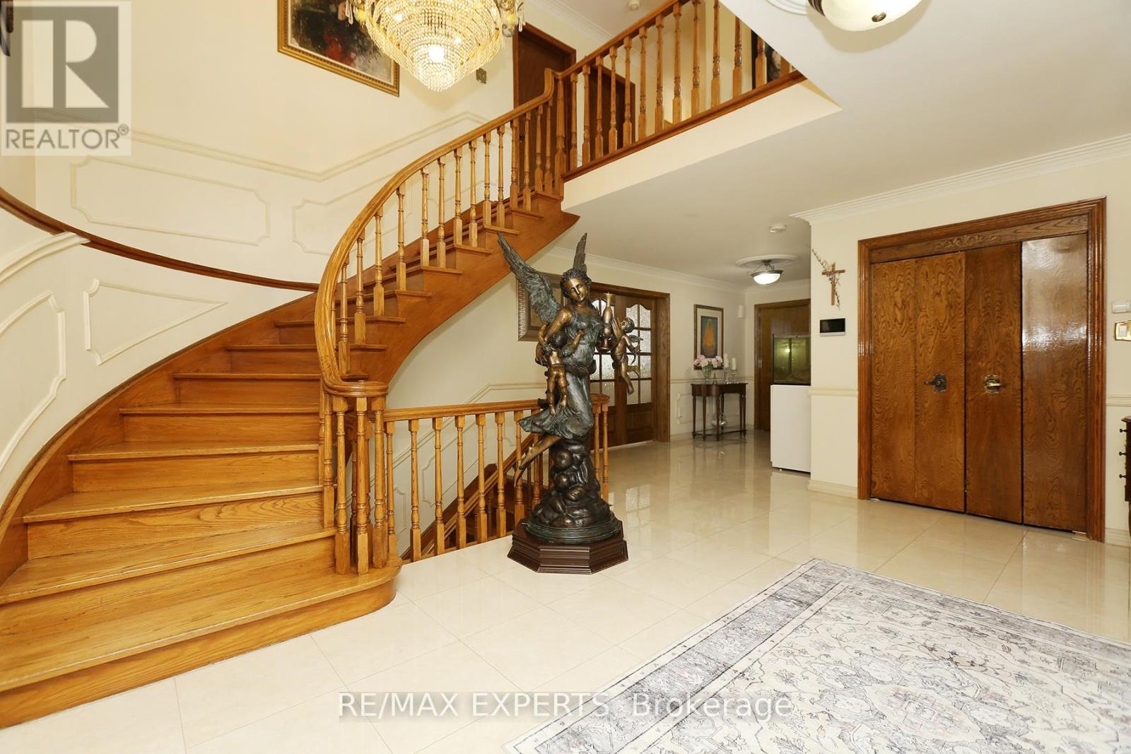 57 Francis Street, Vaughan, Ontario  L4L 1P7 - Photo 3 - N13526550